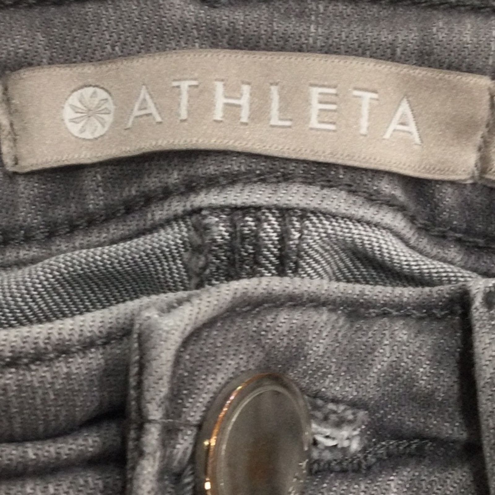 Athleta Athleta Faded Gray Mid Rise 5 Pocket Button/Zip Jegging 4 Size 27" / US 4 / IT 40 - 7 Thumbnail