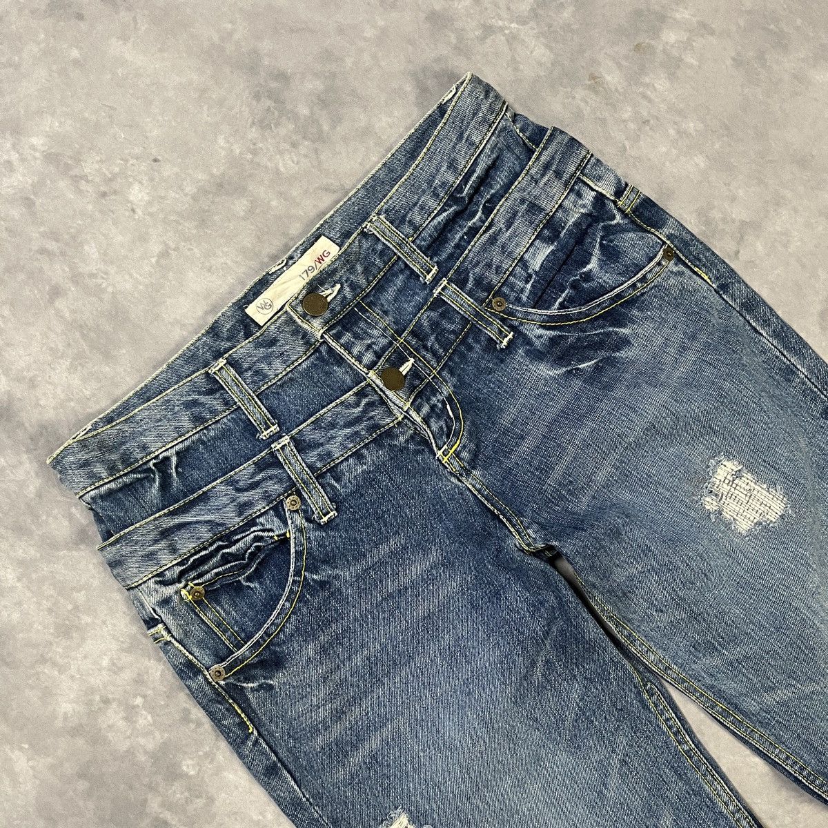 Japanese Brand 2000s Double Waist Art Pocket Distressed Fade Jeans Pants Size US 30 / EU 46 - 4 Thumbnail