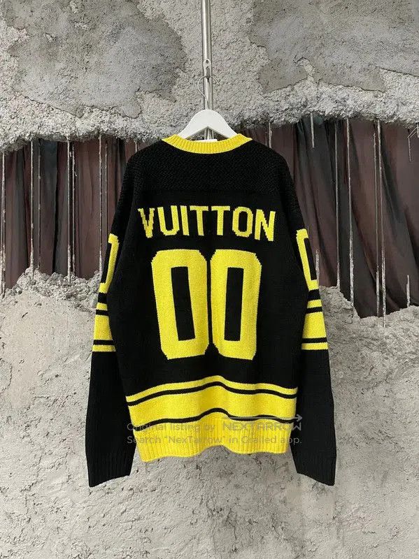 Louis Vuitton Louis Vuitton Spring Autumn Multi. Size US M / EU 48-50 / 2 - 2 Thumbnail