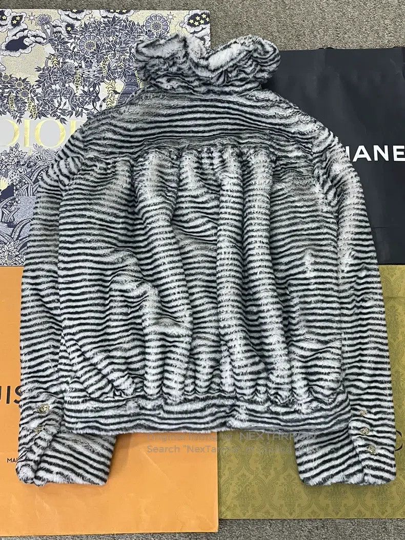 Chanel Chanel Equestrian series black and white colour-blocked st Size XS / US 0-2 / IT 36-38 - 3 Thumbnail