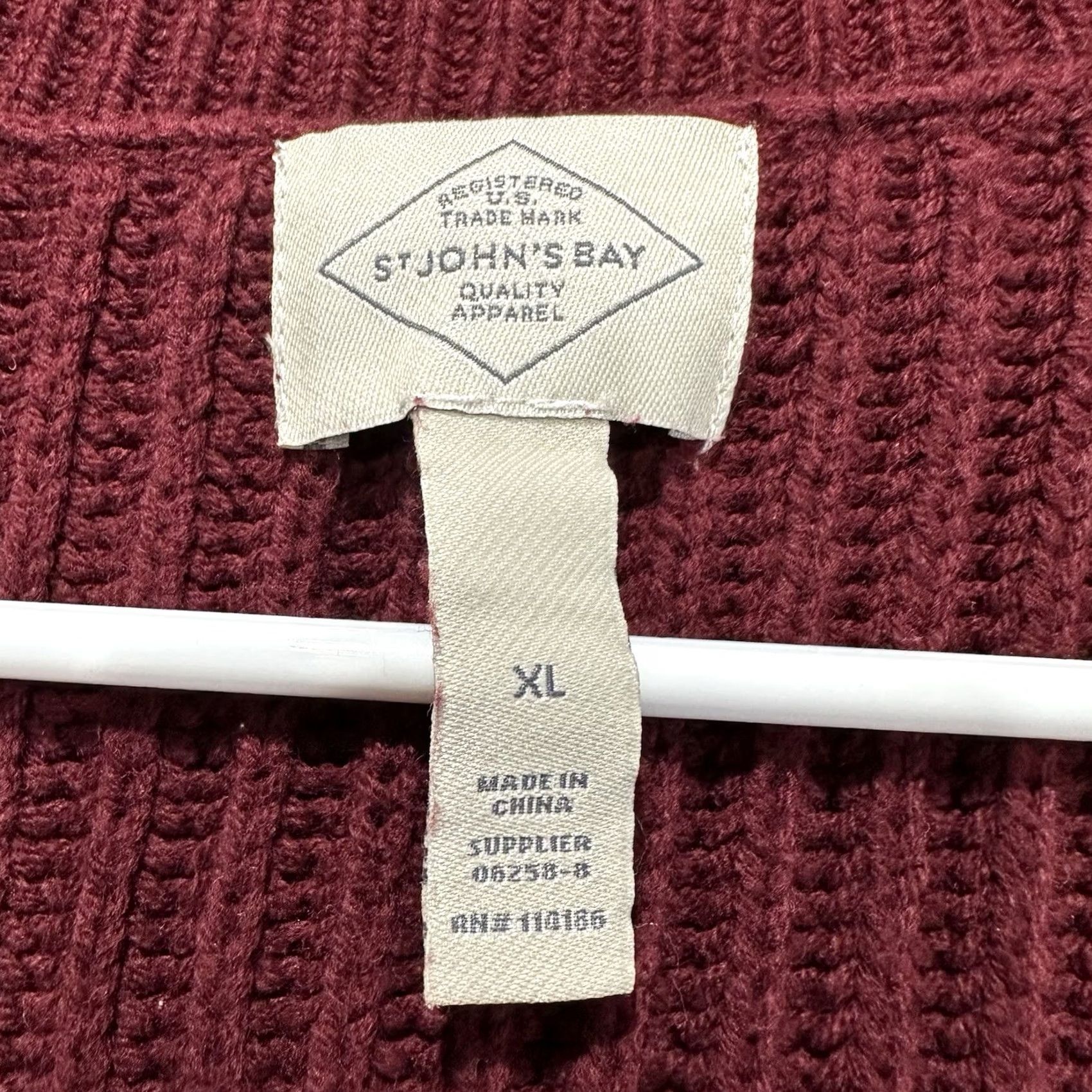 Vintage St Johns Bay Cardigan Sweater Womens XL Burgundy Acrylic Cable Knit Button Front Size XL / US 12-14 / IT 48-50 - 3 Thumbnail
