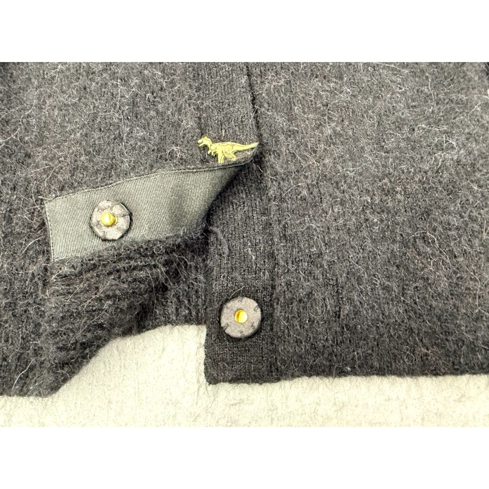 Vintage VINTAGE Paris Atelier Women's Cardigan Sweater XS Black Long Sleeve Knit Wool Alpaca Dinosaur Accents Bohemian City Style Size XS / US 0-2 / IT 36-38 - 5 Thumbnail