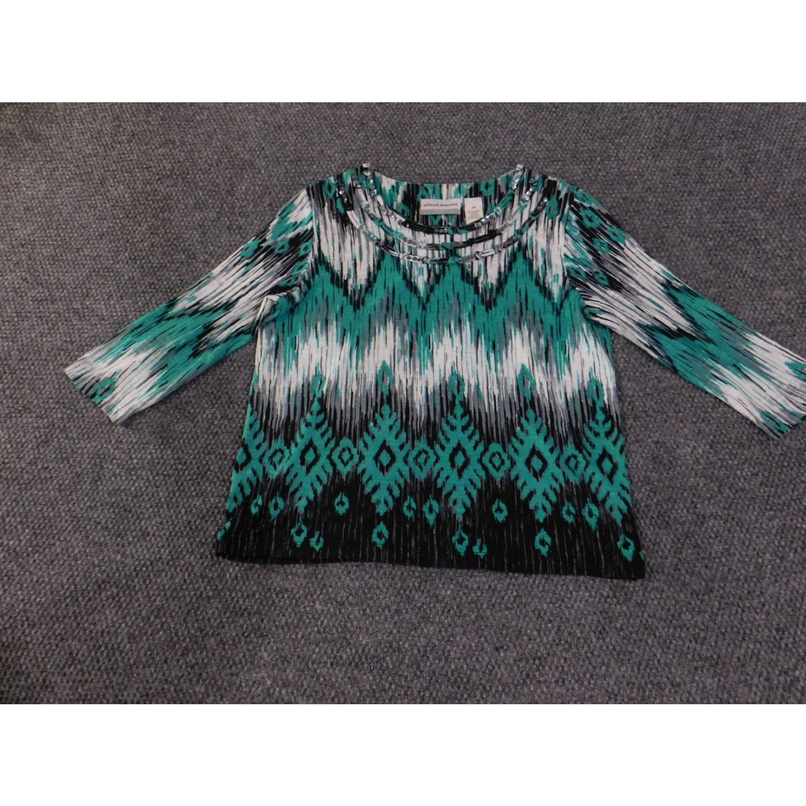 Vintage VINTAGE Alfred Dunner Shirt Womens Petite Small Teal Black White Ikat 3/4 Sleeve Beaded Sequin Pullover Knit Blouse Womens PS Petite Small Size S / US 4 / IT 40 - 2 Thumbnail