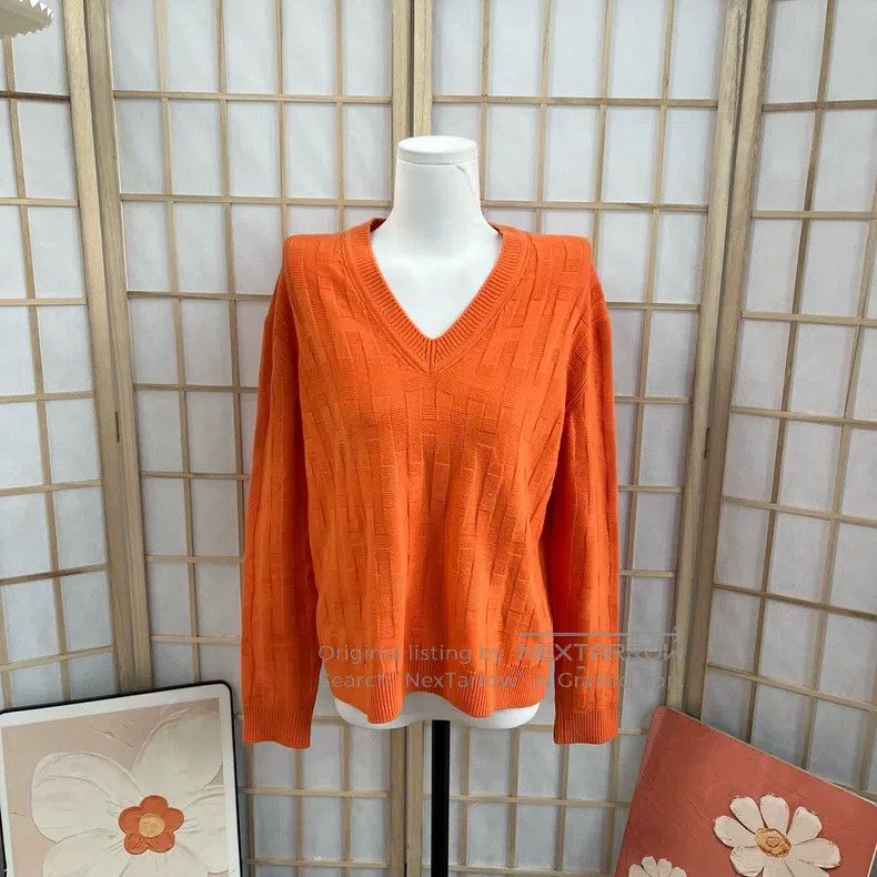 Hermes Hermes Orange V-neck sweater, pure wool Size XS / US 0-2 / IT 36-38 - 1 Thumbnail