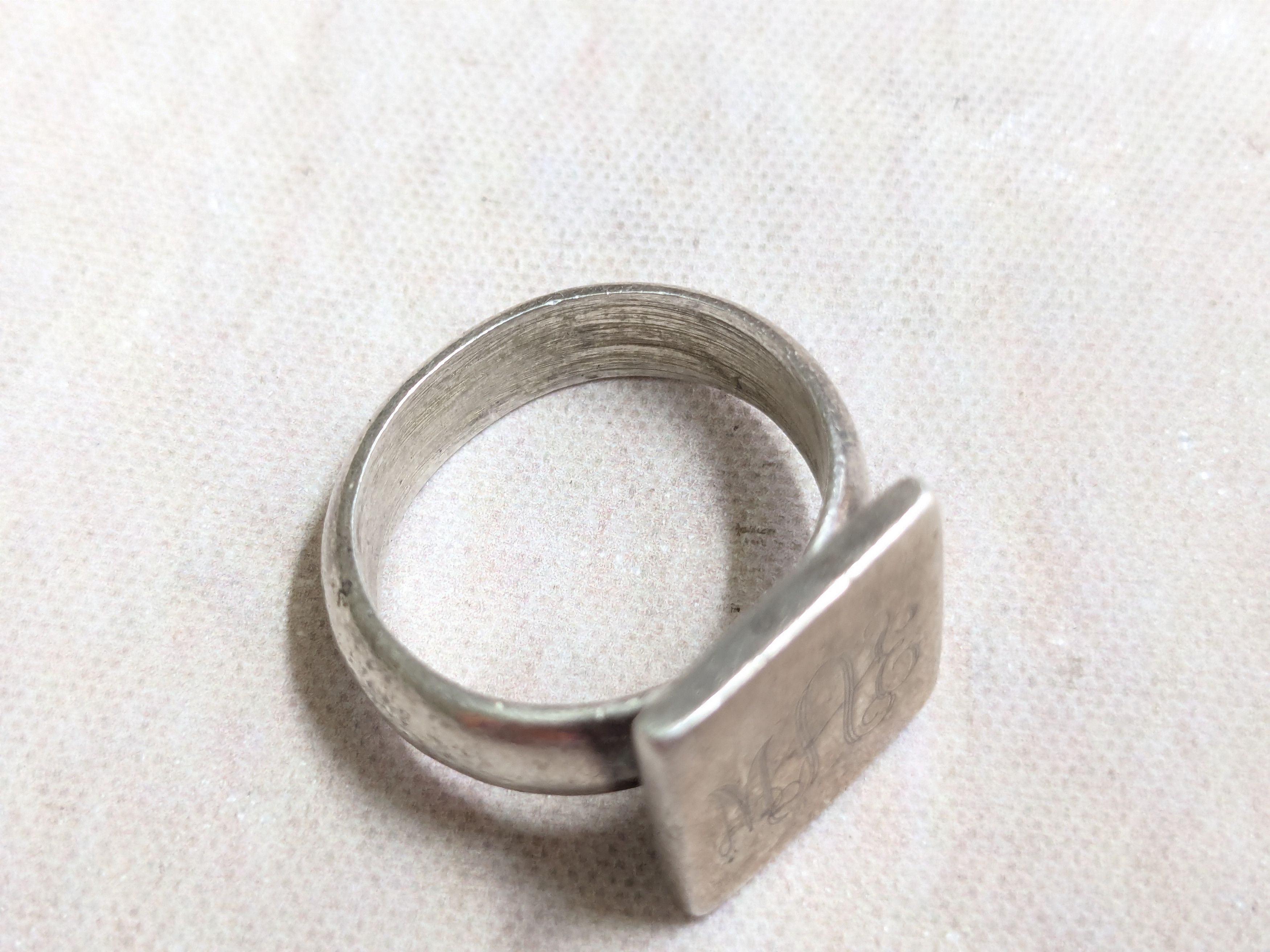 Jewelry Vintage Sterling Silver Signet Ring 7.5 Square Band Size ONE SIZE - 8 Thumbnail