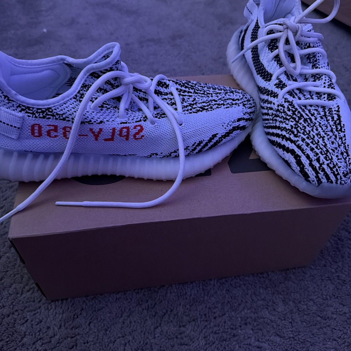 Yeezy Yeezy Zebra Size US 8.5 / EU 41-42 - 3 Thumbnail