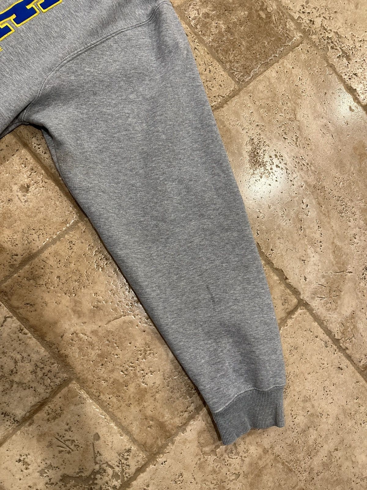 NCAA × Vintage Vintage Delaware Blue Hens Heather Grey College Hoodie Size US XL / EU 56 / 4 - 5 Thumbnail
