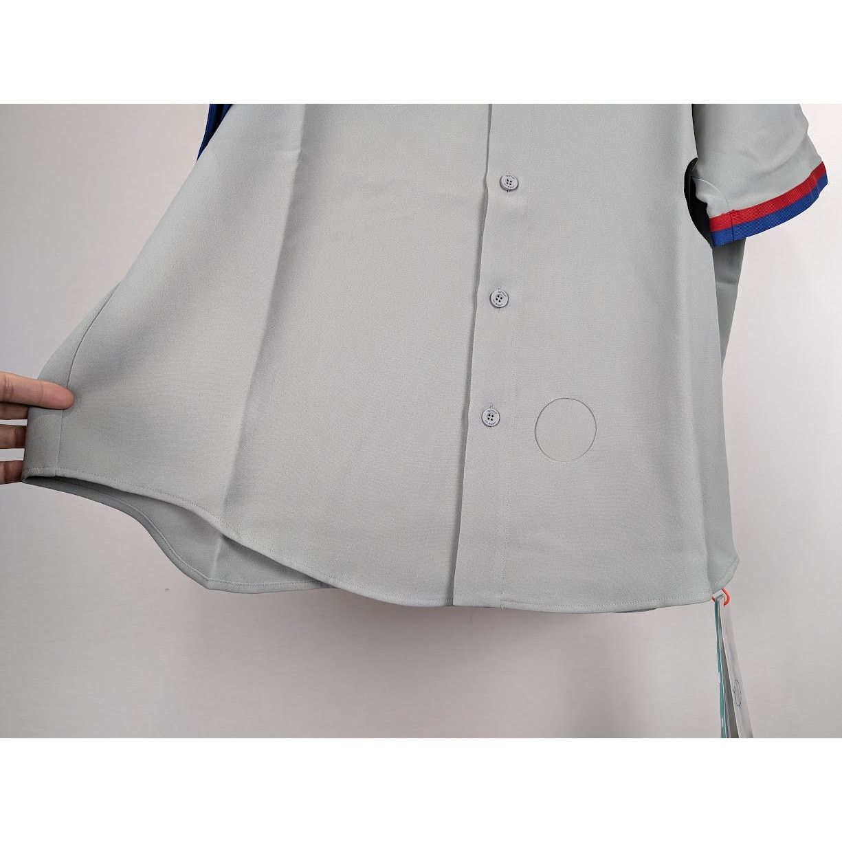 Off-White o1rshd1 Q:2 / MLB-Chicago Cubs Cheese Shirt in Grey/Blue/Red Size US XL / EU 56 / 4 - 9 Thumbnail