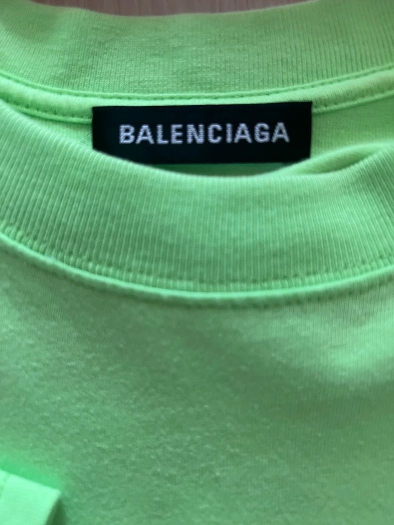 Balenciaga Balenciaga Fluorescent green short-sleeved T-shirt XXS Size US XXS / EU 40 - 1 Thumbnail