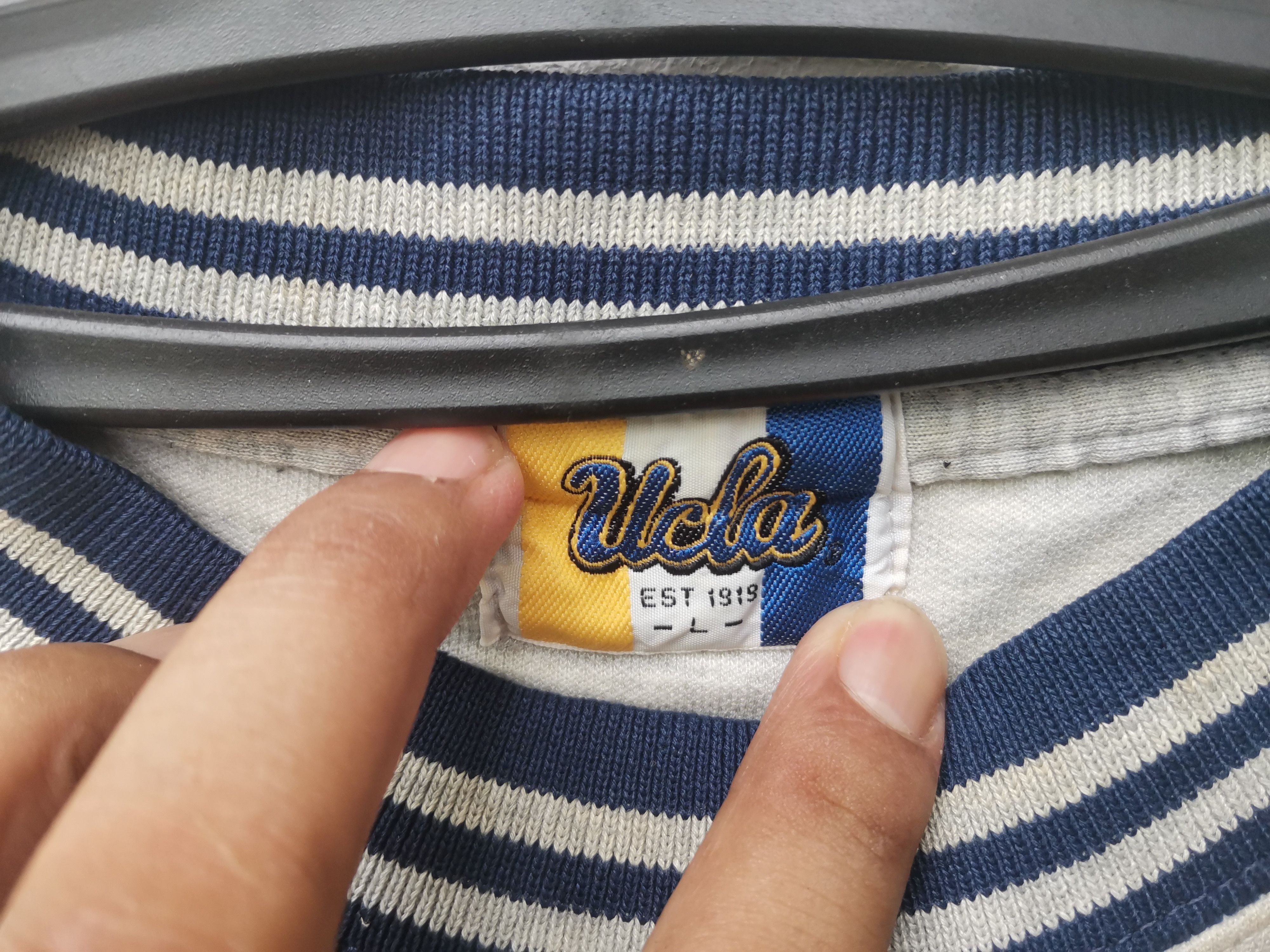 Vintage Rare UCLA the university of California sweatshirt Size US L / EU 52-54 / 3 - 5 Thumbnail