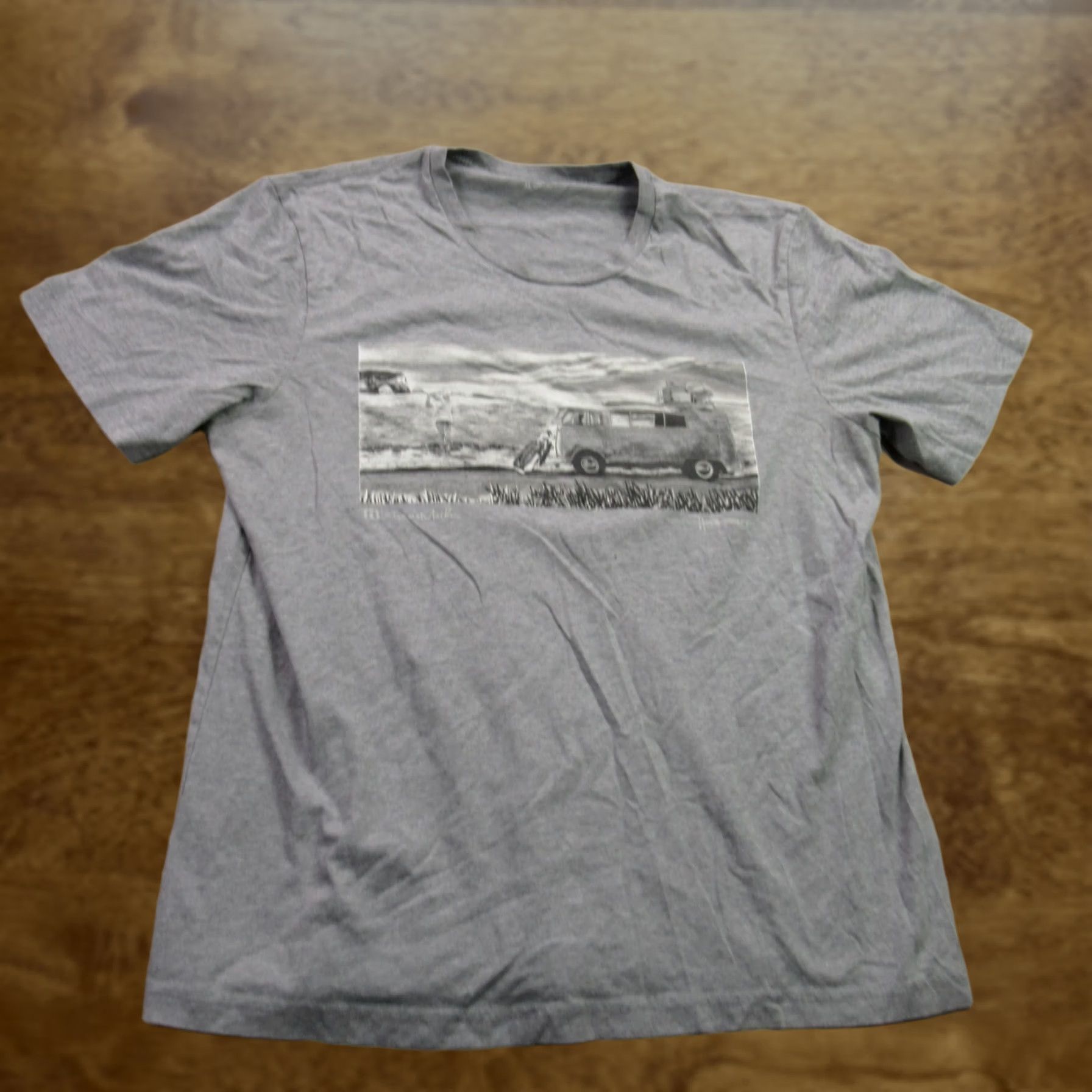 TravisMathew Travis Mathew Shirt Mens XL Short Sleeve Crew Neck Lightweight Gray Shirt Size US XL / EU 56 / 4 - 1 Thumbnail