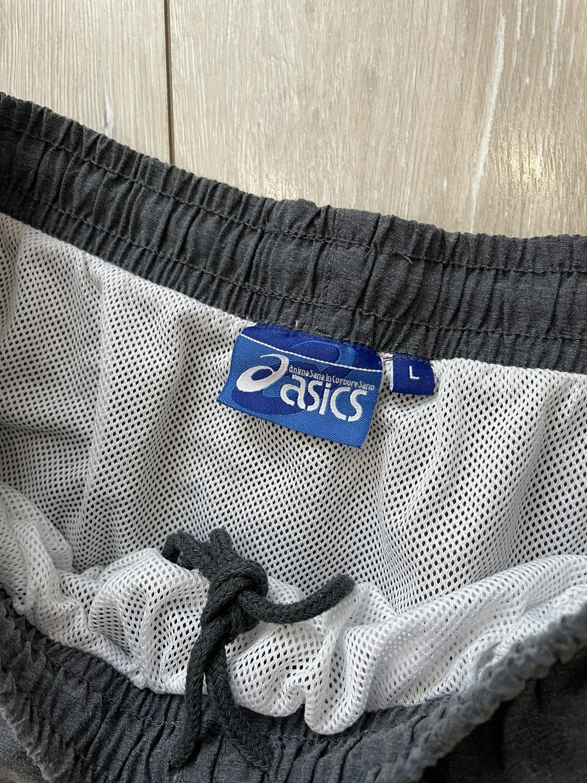 Asics × Vintage Vintage ASICS Shorts size L Size US 32 / EU 48 - 4 Thumbnail