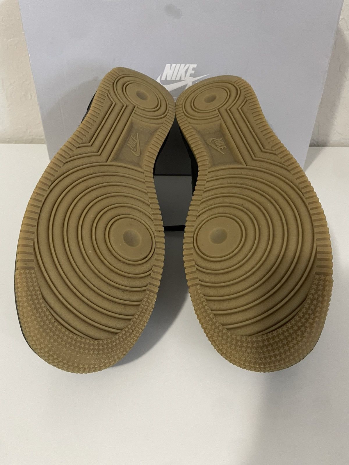 Nike AIR FORCE 1'07 BLACK/BLACK-GUM LIGHT BROWN Size US 12 / EU 45 - 5 Thumbnail
