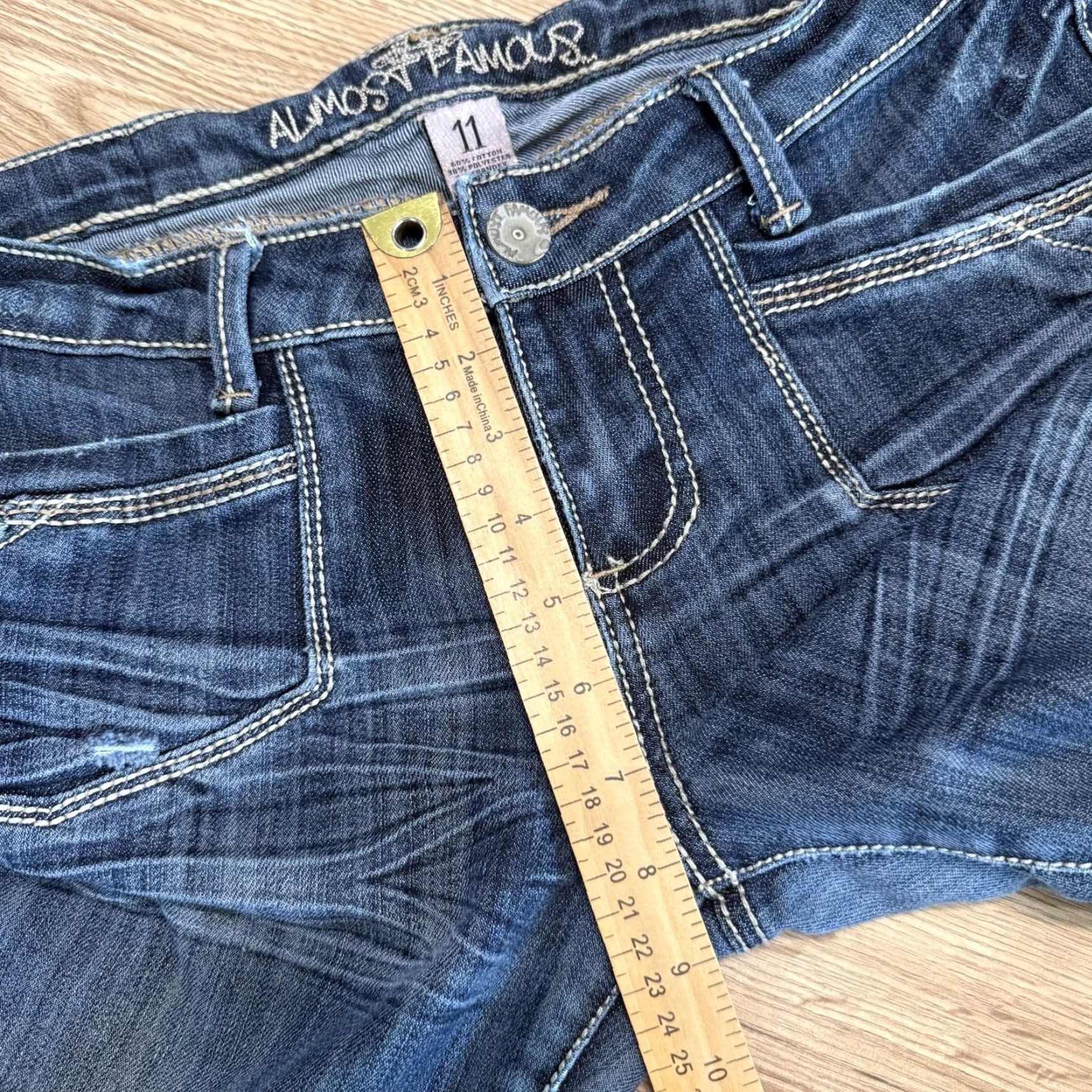 Almost Famous VINTAGE Almost Famous Women’s Jeans Denim Straight Low Rise Blue 11 Juniors Cotton Blend Size 32" / US 10 / IT 46 - 5 Thumbnail