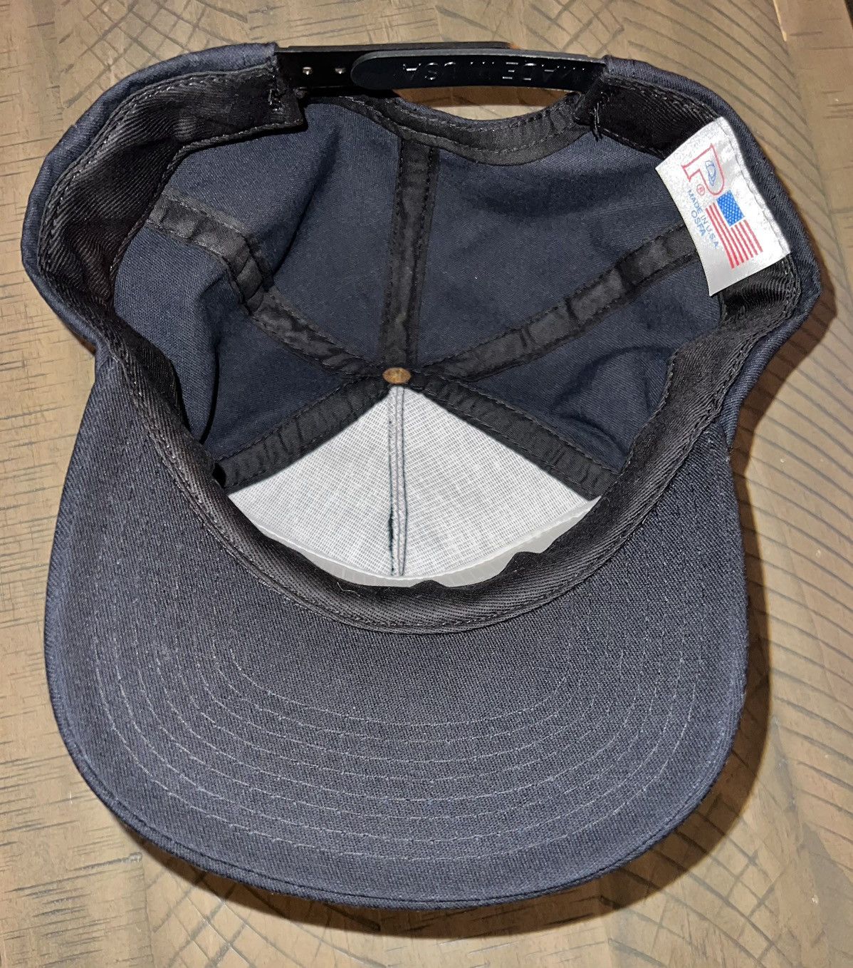 Vintage VINTAGE US NAVY SNAPBACK Size ONE SIZE - 7 Thumbnail