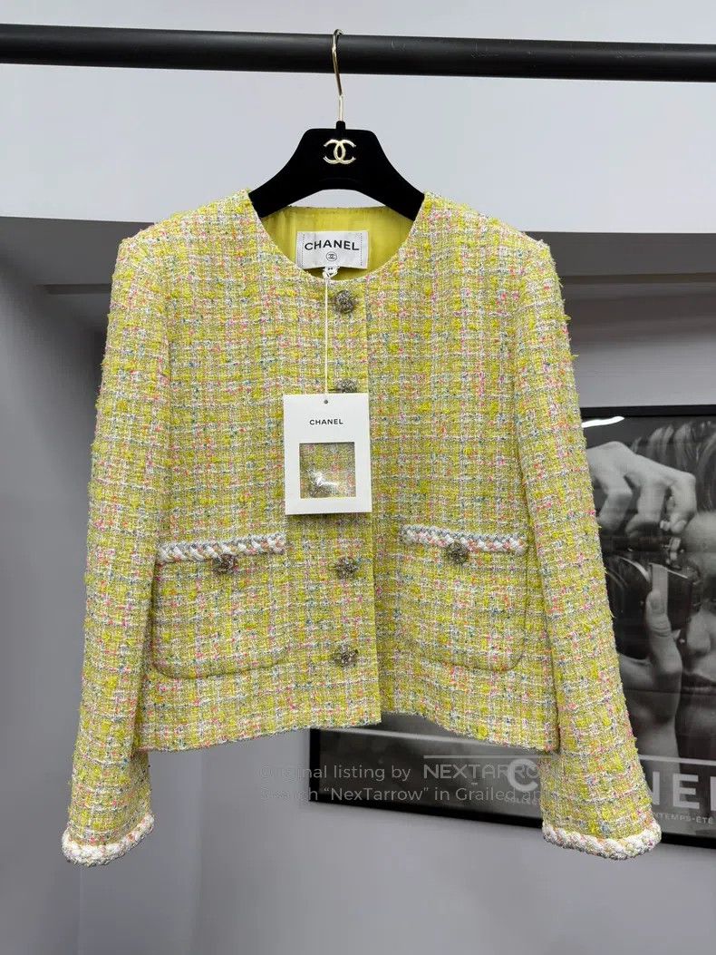 Chanel Chanel 24C new yellow-green jacket Size XXS / US 00 / IT 34 - 1 Thumbnail