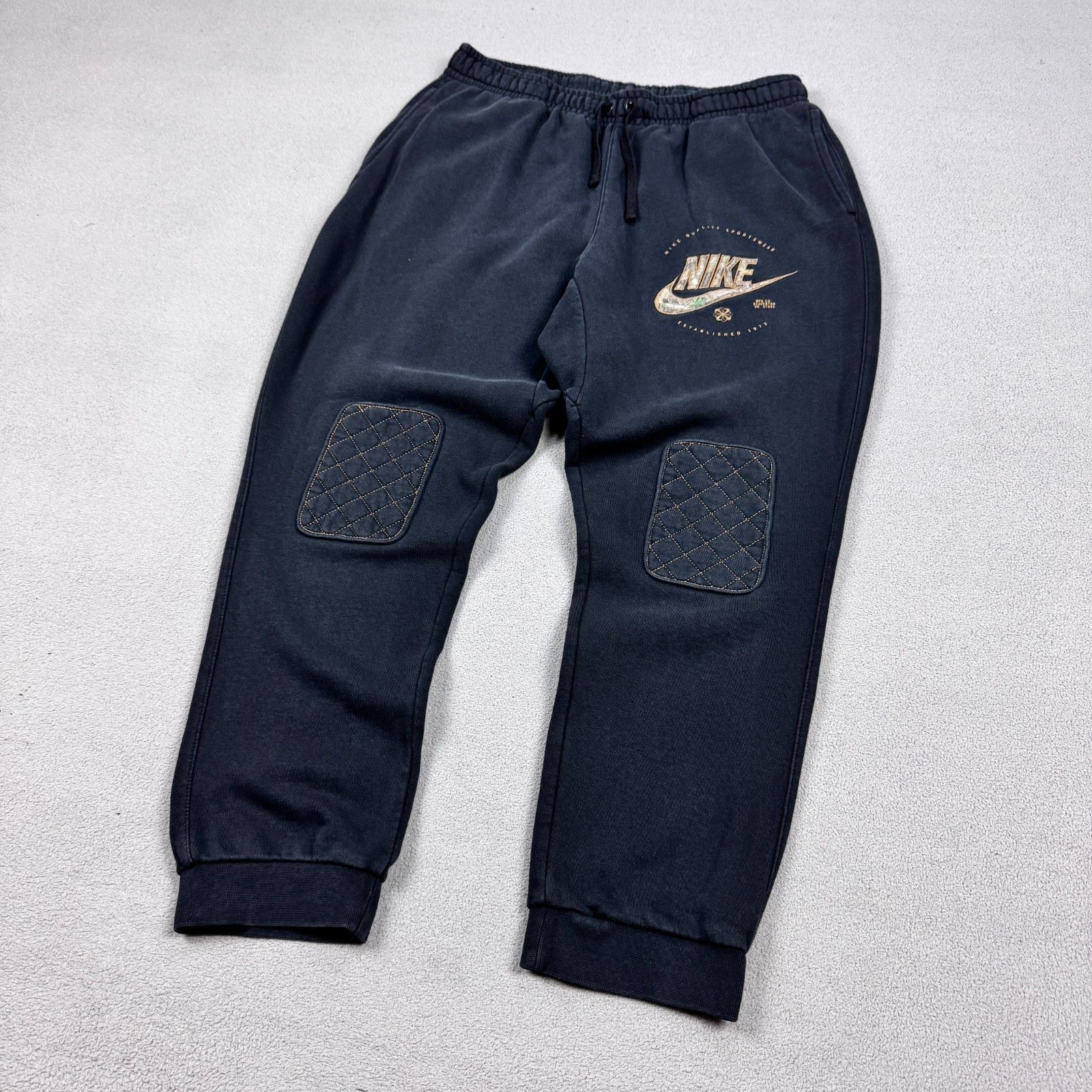 Nike Nike Joggers Sweatpants XL Black Quilted Knee Patches Camo Size US 36 / EU 52 - 4 Thumbnail