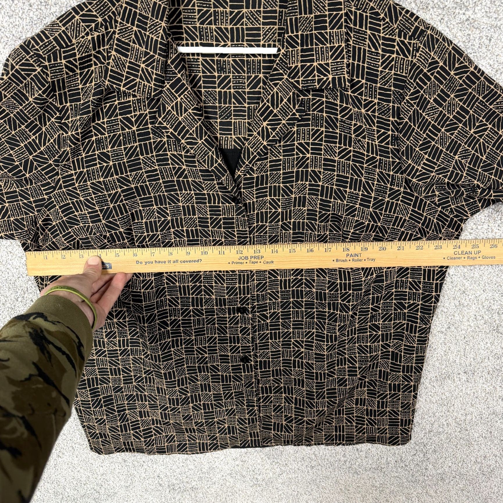 Element Elementz Womens 2X Plus Black Gold Geometric Button-Up Shirt, 3/4 Sleeve, Collared Office Casual Geometric Pattern, Polyester, V Size XXL / US 16-18 / IT 52-54 - 3 Thumbnail