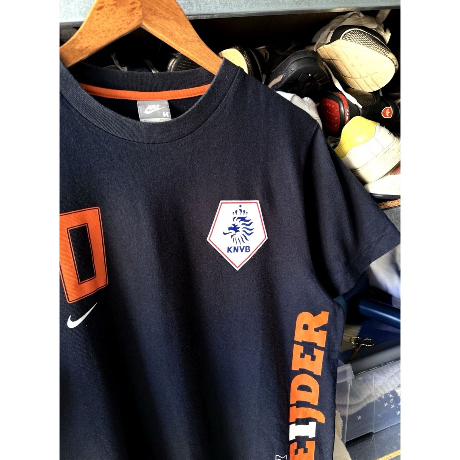 Nike VINTAGE Nike Netherlands 2008-09 Cotton T-Shirt M Black Wesley Sneijder #10 Knvb Jersey Football Shirt Mens Clothing Shirt Size US M / EU 48-50 / 2 - 4 Thumbnail