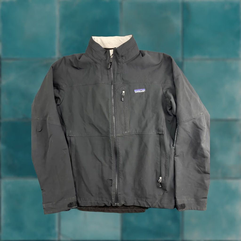 Patagonia Patagonia Softshell Jacket Mens Medium Black Bitterroot Logo Fleece Lined Size US M / EU 48-50 / 2 - 1 Thumbnail