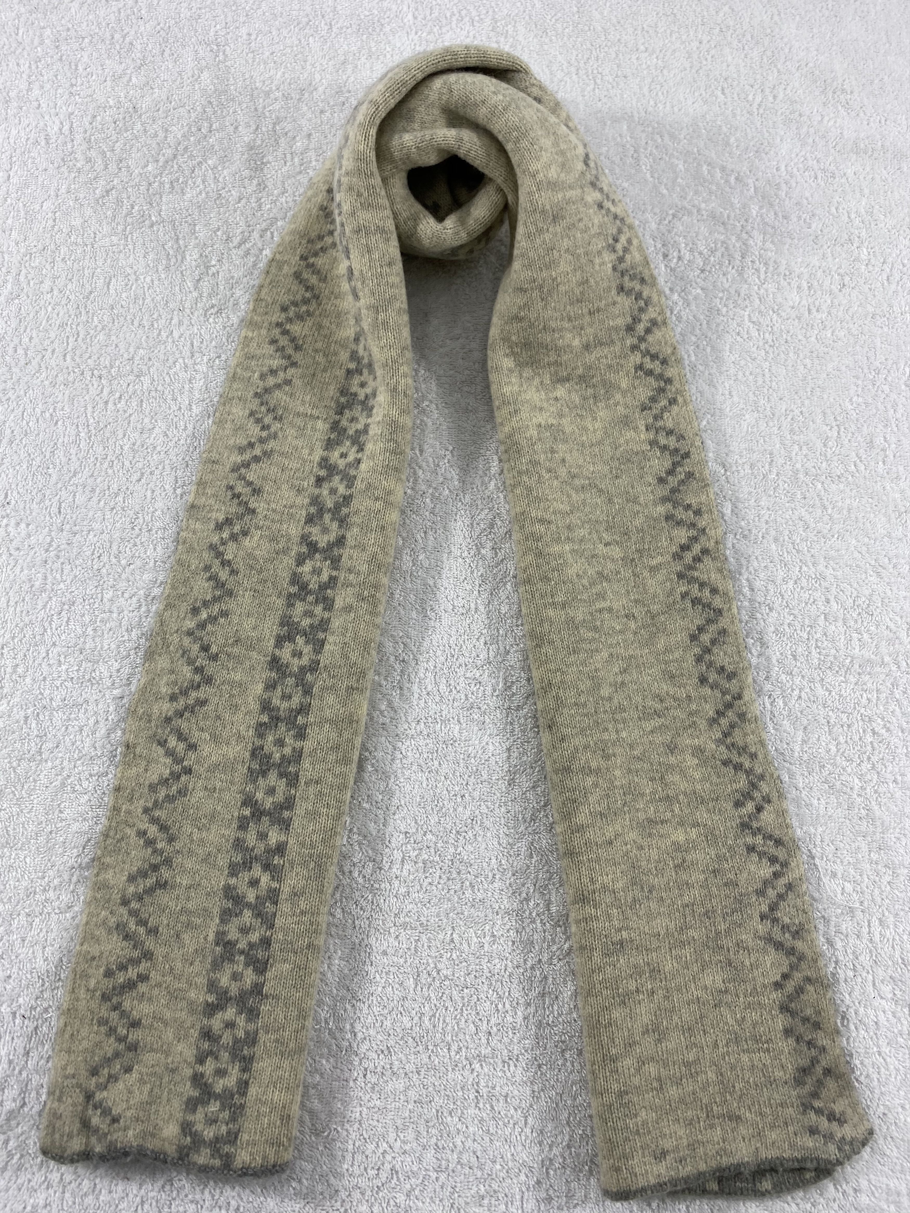 Calvin Klein × Vintage Calvin Klein Scarf / Muffler / Neckwear - WW1771 Size ONE SIZE - 1 Thumbnail