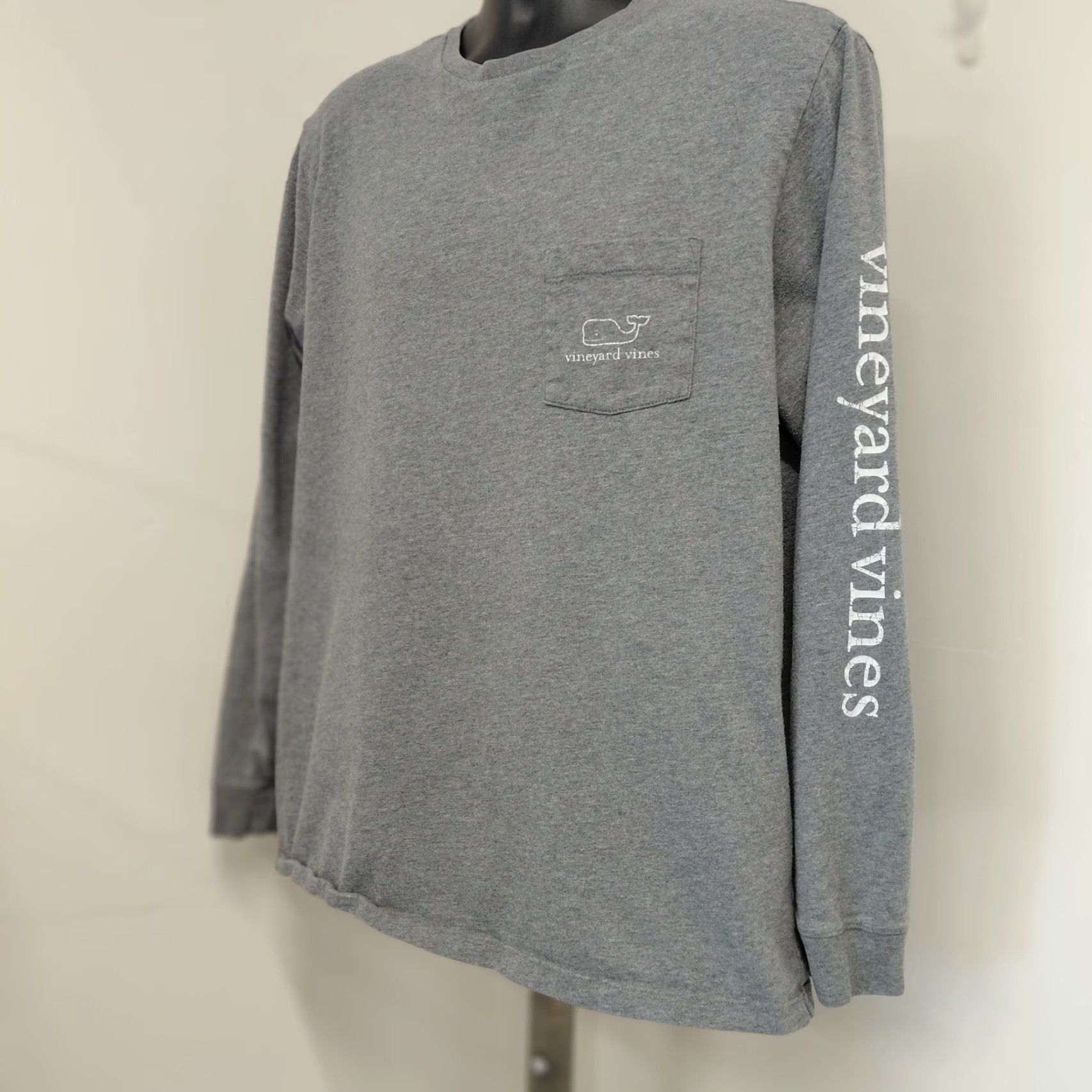 Vineyard Vines Vineyard Vines T-Shirt Adult Large Heather Gray Long Sleeve Pocket Whale... Shirt Mens Regular Gray Vintage No Size US L / EU 52-54 / 3 - 2 Thumbnail