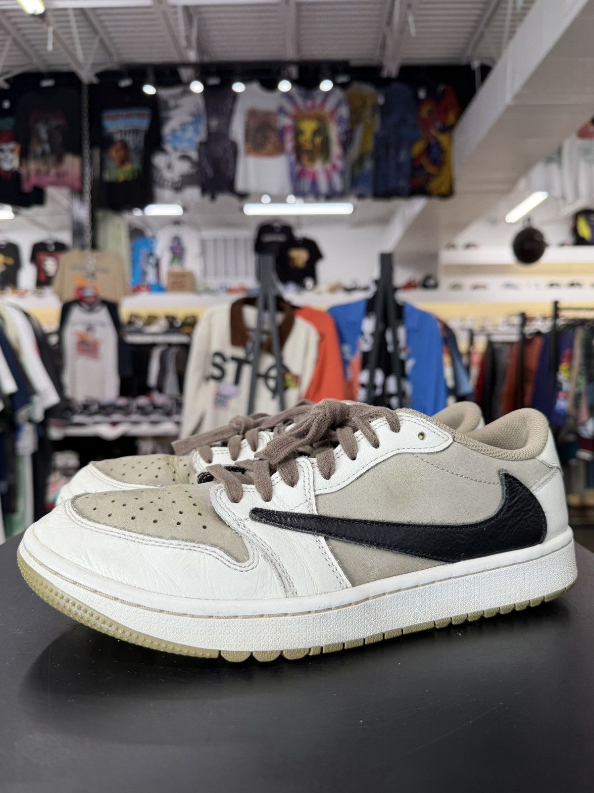 Jordan Brand × Travis Scott Jordan 1 Low Golf Travis Scott Neutral Olive Size 9 (2023) Size US 9 / EU 42 - 1 Thumbnail