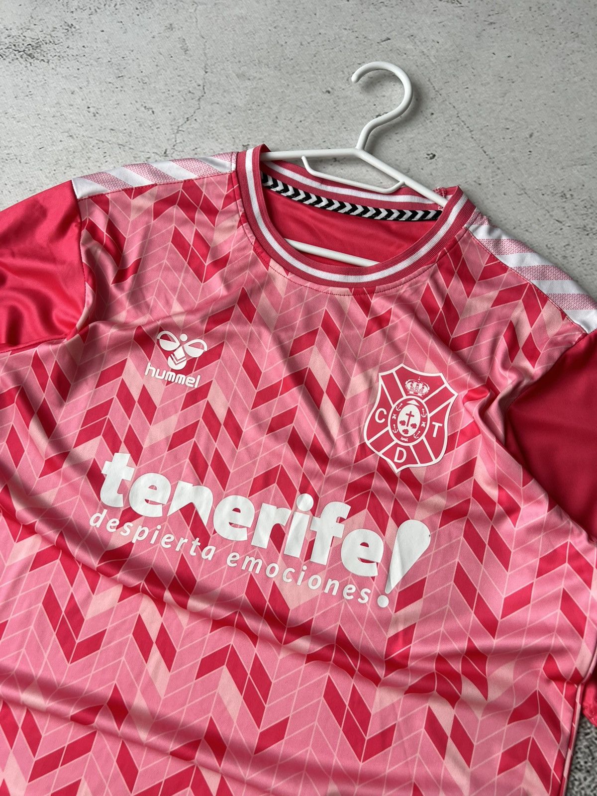 Hummel Hummel Tenerife Away Shirt Jersey Pink Size M Size US M / EU 48-50 / 2 - 6 Thumbnail