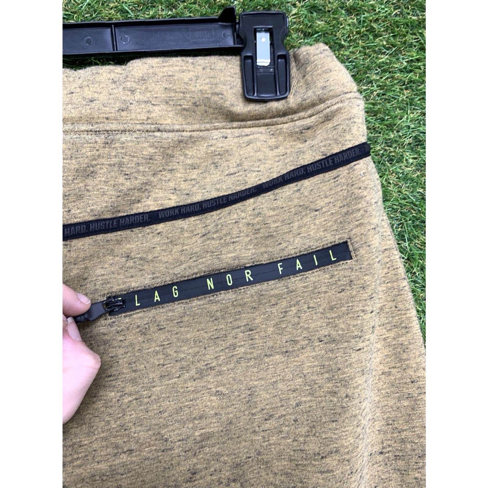 Vintage FLAG NOR FAIL Pants Mens M Jogger Beige Performance Stretch Gym Training Athleisure Size US 31 - 4 Thumbnail