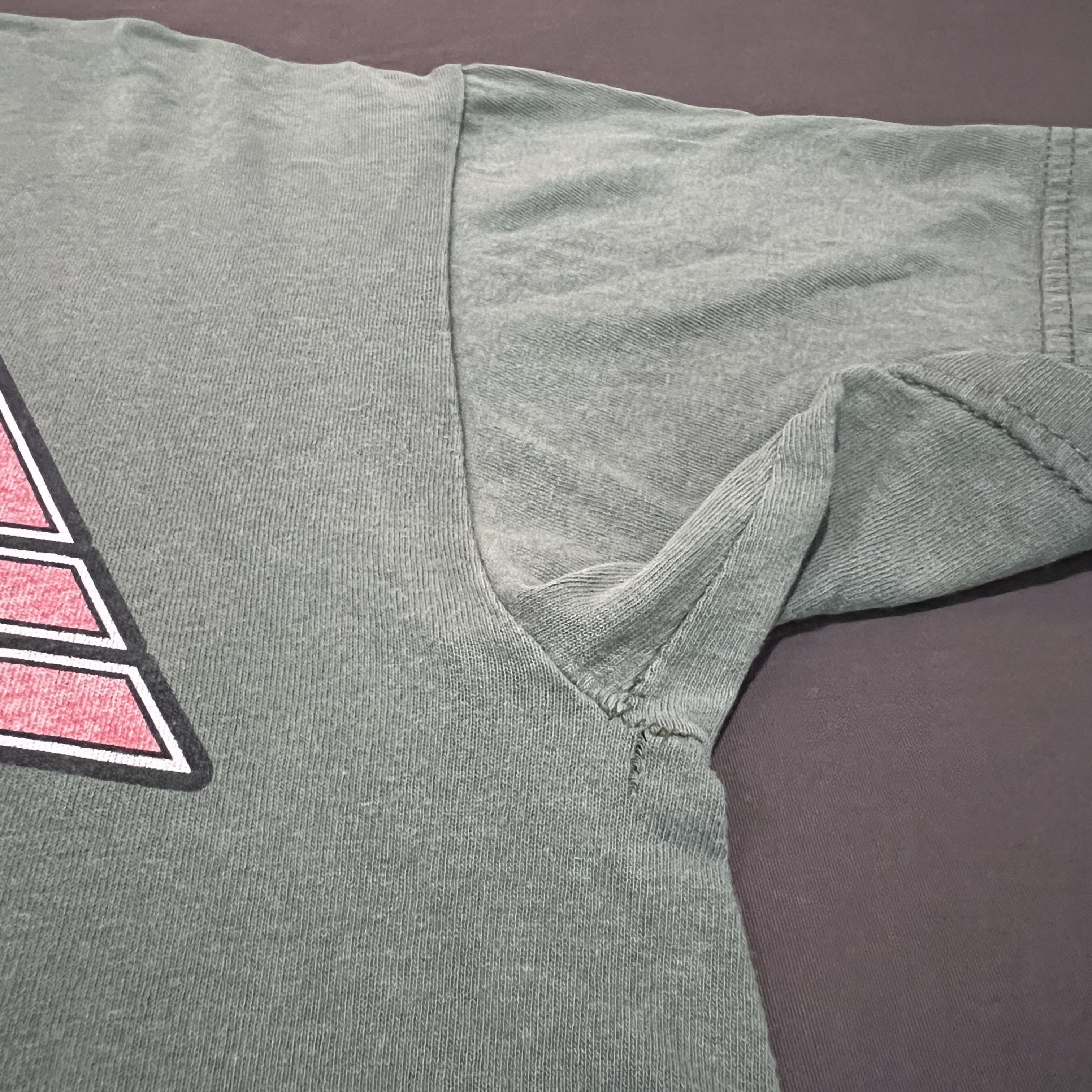 Band Tees × Vintage Vintage Y2K Airbourne Promo Tee Faded Heavy metal Size US M / EU 48-50 / 2 - 5 Thumbnail
