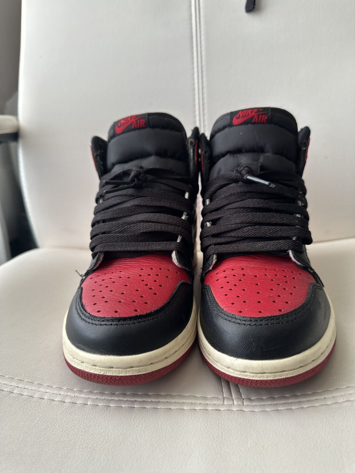 Jordan Brand Jordan 1 bred toe Size US 7.5 / EU 40-41 - 3 Thumbnail
