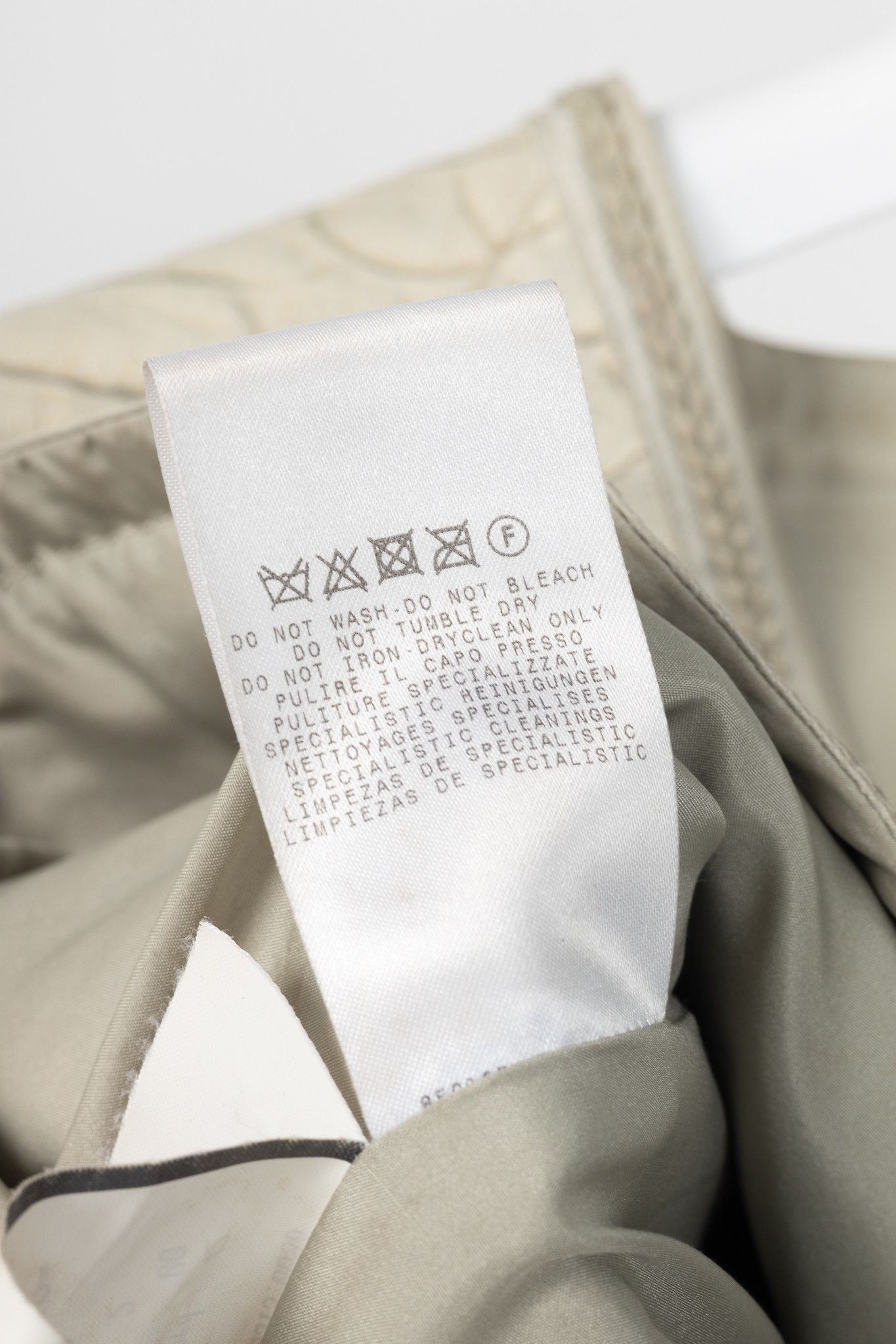 Giorgio Armani Giorgio Armani Beige Reptile-Embossed Leather Jacket Size M / US 6-8 / IT 42-44 - 10 Thumbnail