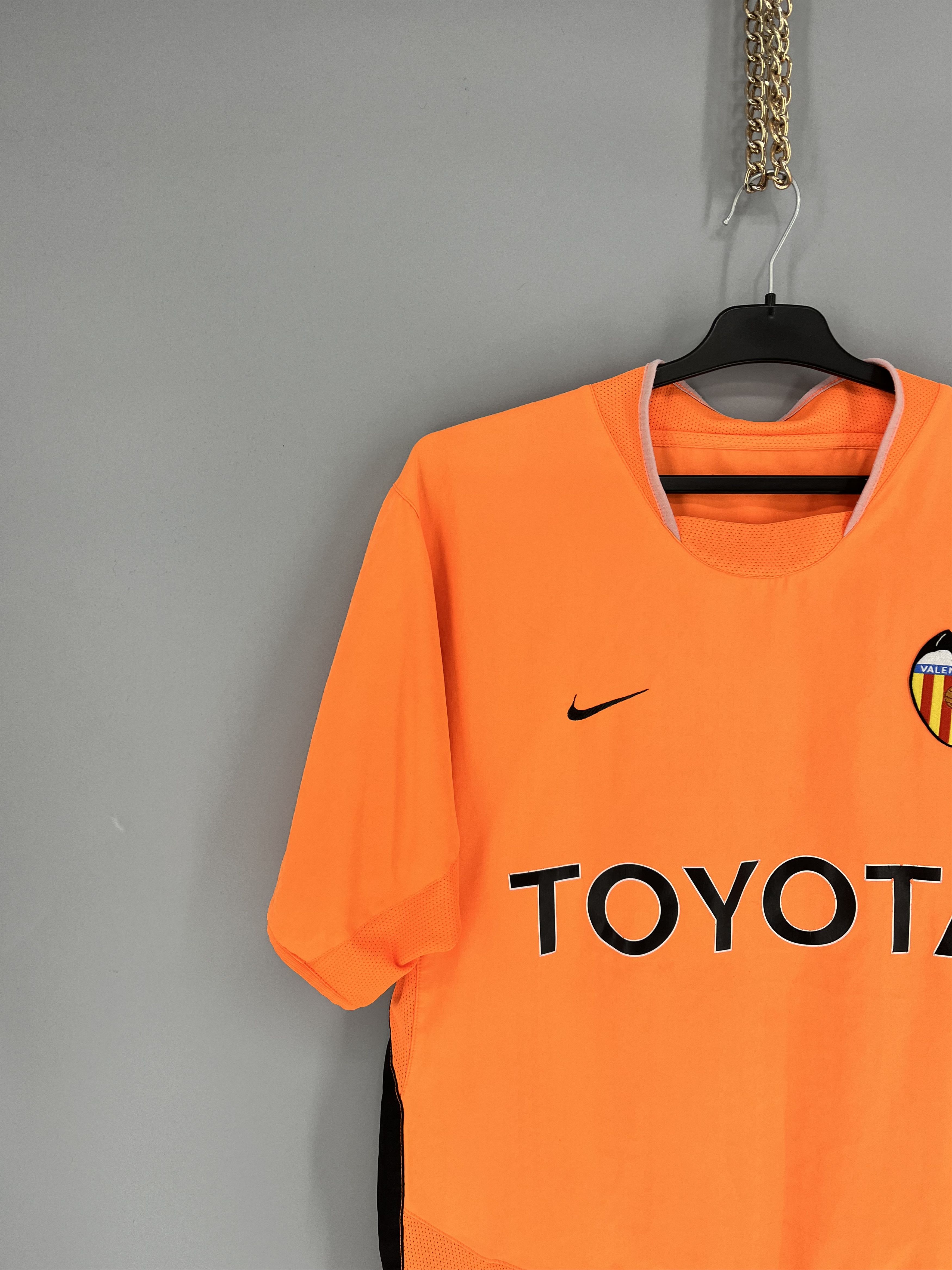 Vintage VALENCIA 2003-2004 AWAY FOOTBALL SHIRT JERSEY Size US L / EU 52-54 / 3 - 4 Thumbnail