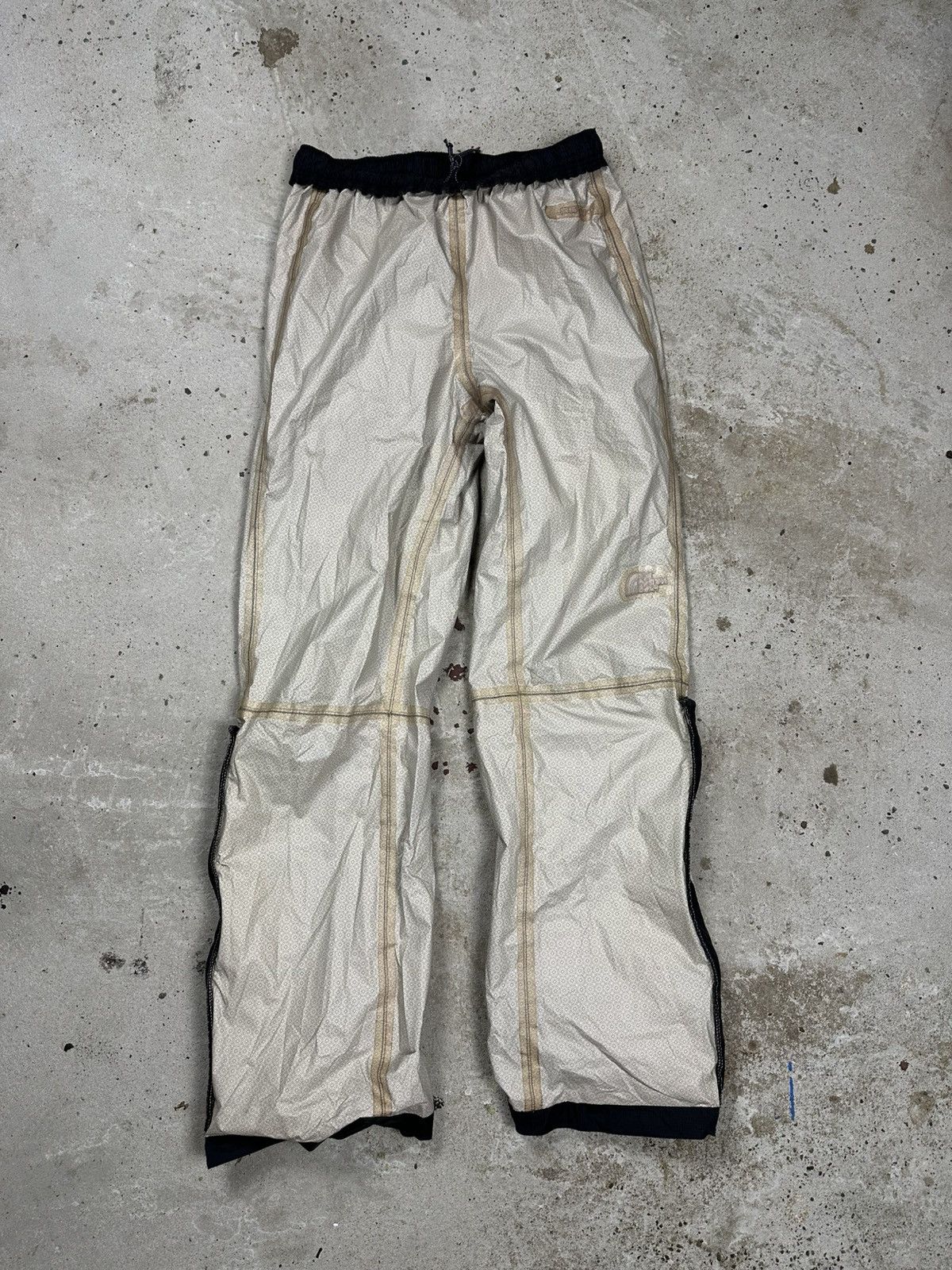 The North Face The North Face HyVent 2.5L Black Membrane Pants Outdoor Size US 31 - 19 Thumbnail