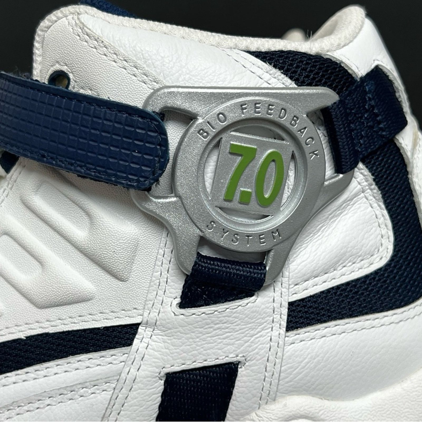 K-Swiss NWT VINTAGE K-Swiss Bio Feedback 7.0 Si-Defier Shoes RARE Size US 10.5 / EU 43-44 - 7 Thumbnail