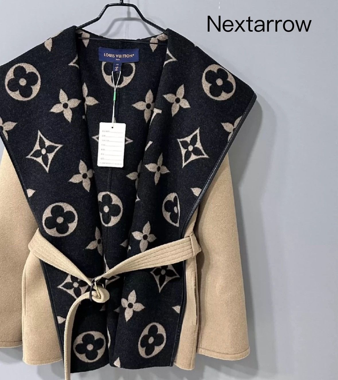 Louis Vuitton Louis Vuitton Fully printed coat 2412-Nextarrow Size US S / EU 44-46 / 1 - 1 Thumbnail