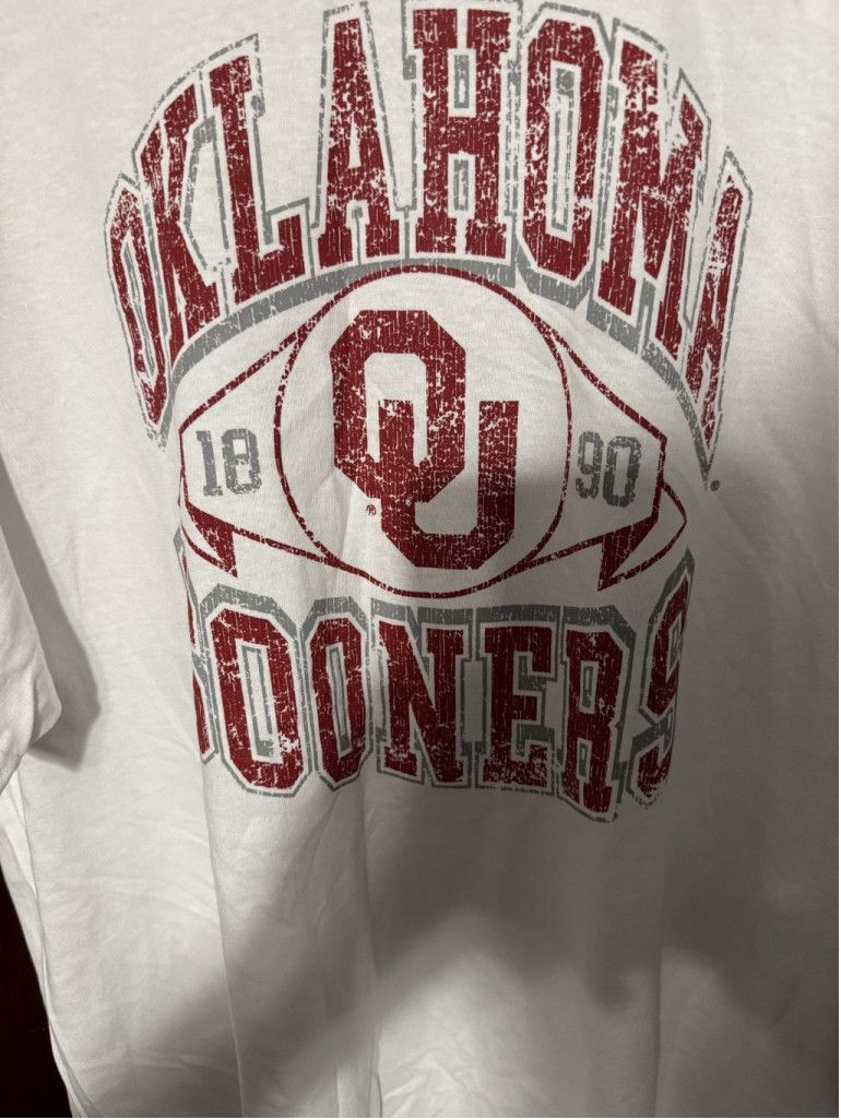 NCAA Oklahoma Sooners White Logo Tee Men's Size XL NEW WITH TAGS Size US XL / EU 56 / 4 - 3 Thumbnail