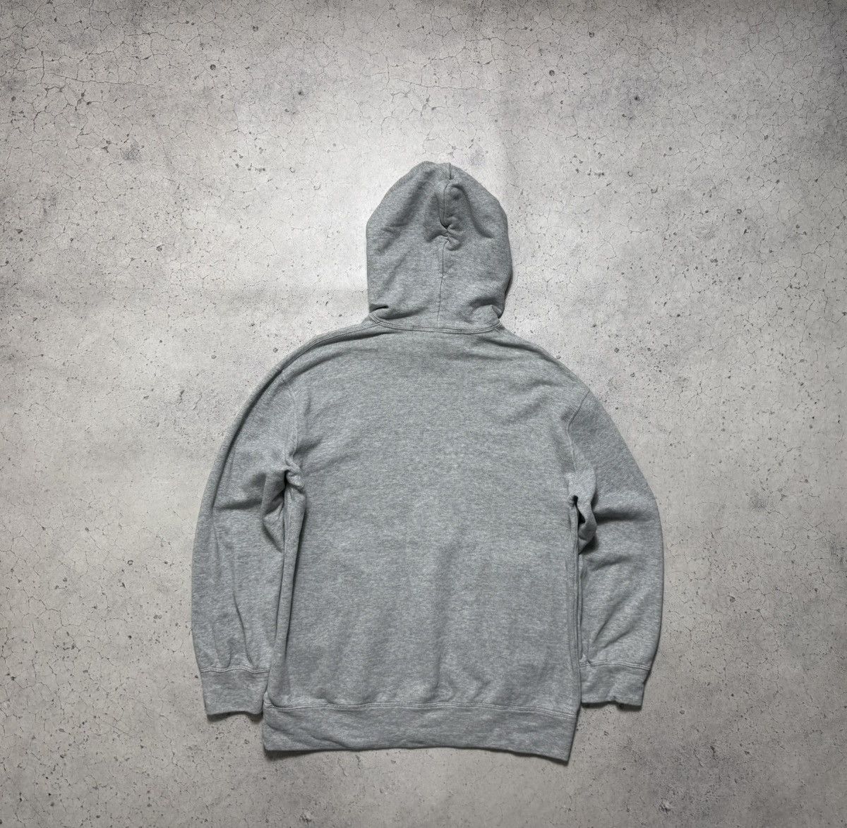 Comme des Garcons PLAY Play Comme Des Garcons CDG Love Grey Hoodie Size XL Size US XL / EU 56 / 4 - 11 Thumbnail