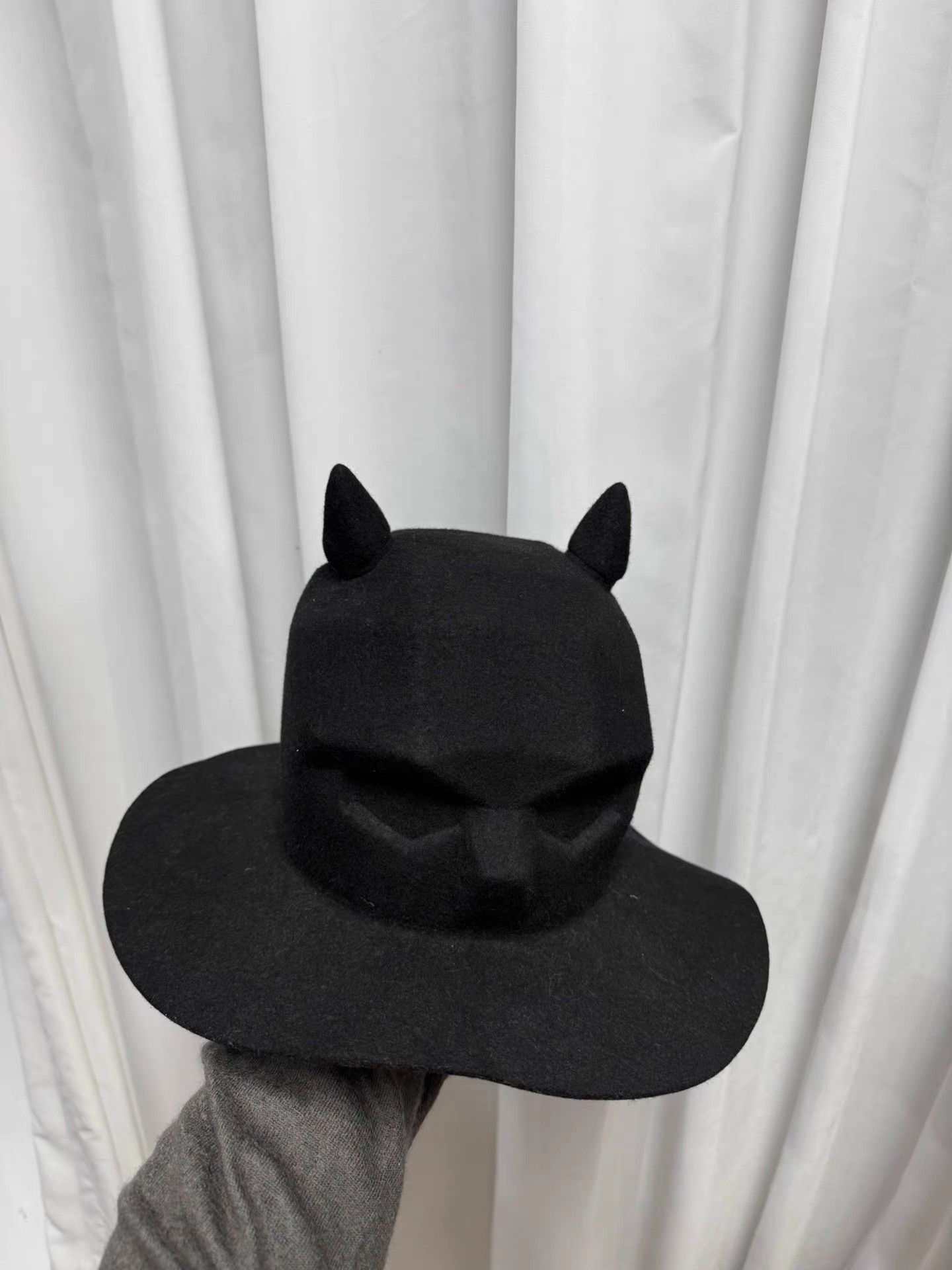 Takahiromiyashita The Soloist. The Soloist 17SS Batman Bowler Hat K20 Size ONE SIZE - 1 Thumbnail