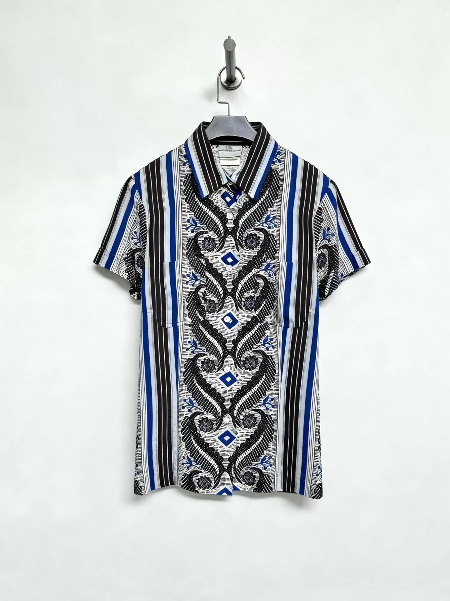 Dries Van Noten DRIES VAN NOTEN Silk Short-Sleeve Shirt 36 Size XS / US 0-2 / IT 36-38 - 1 Thumbnail