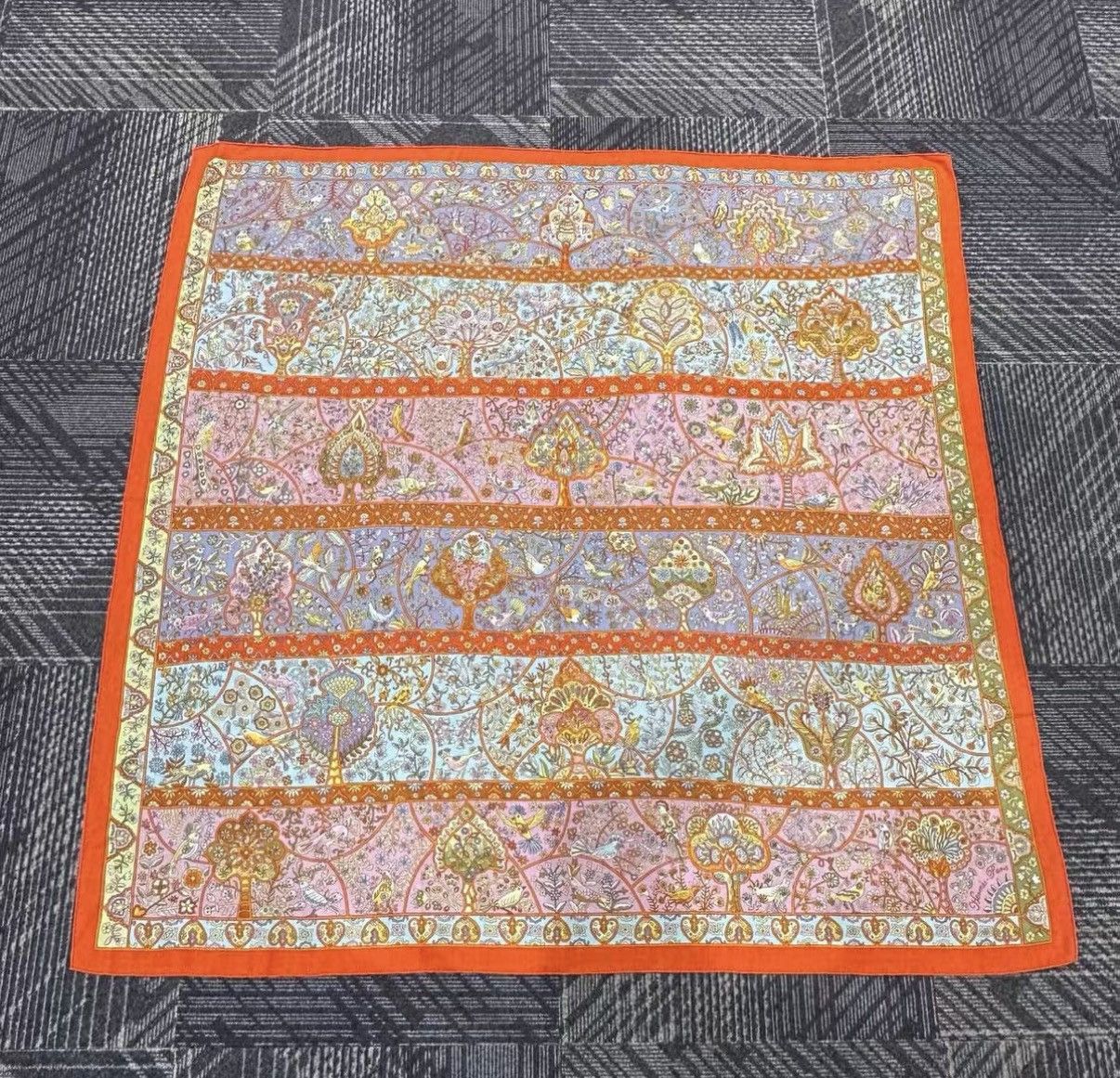 Hermes Hermès Bird & Flower Garden Cashmere Silk Scarf Shawl J42 Size ONE SIZE - 1 Thumbnail