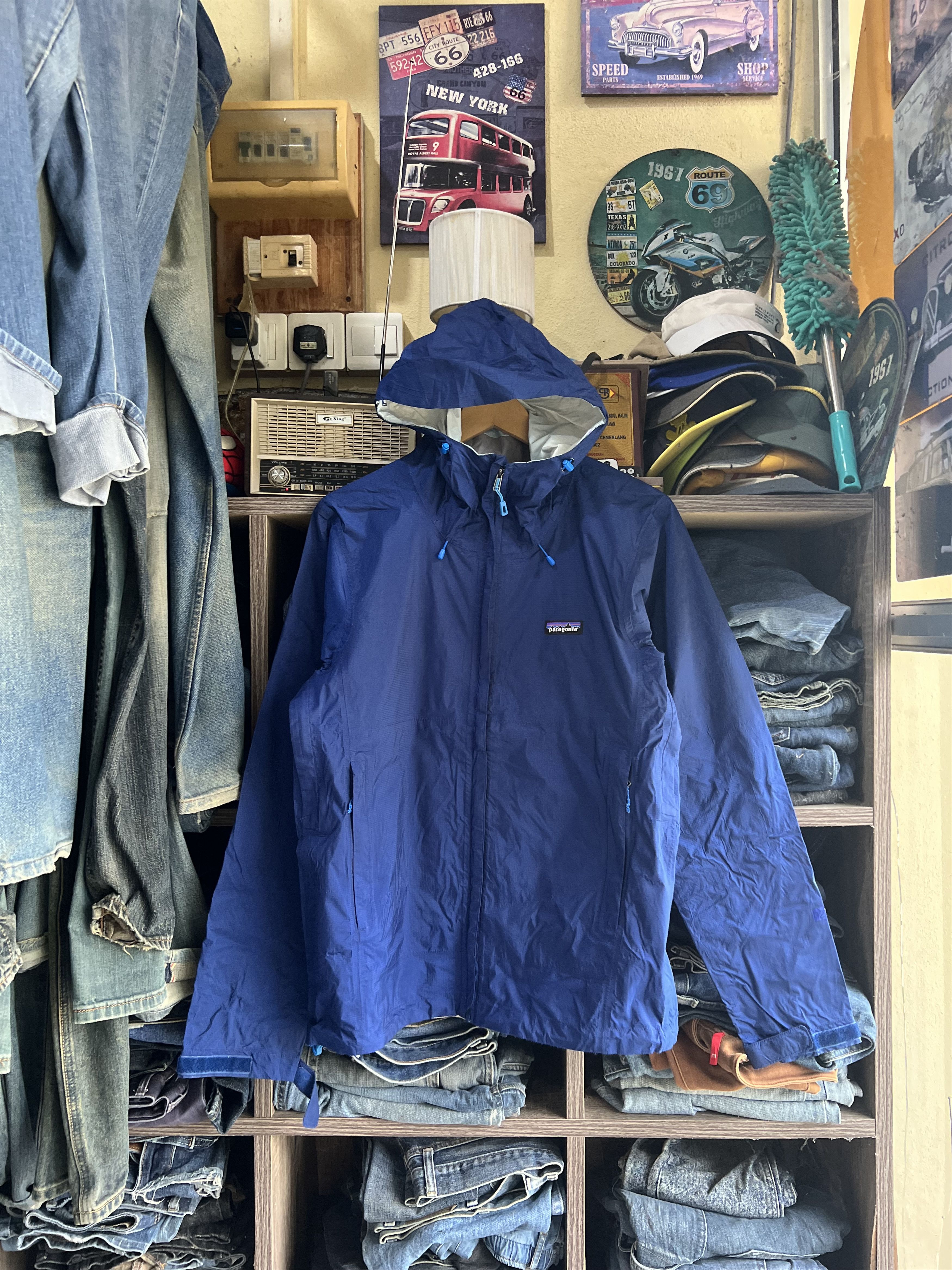 Patagonia 🔥Patagonia Zipper Waterproof Windbreaker Jacket Size US M / EU 48-50 / 2 - 18 Thumbnail