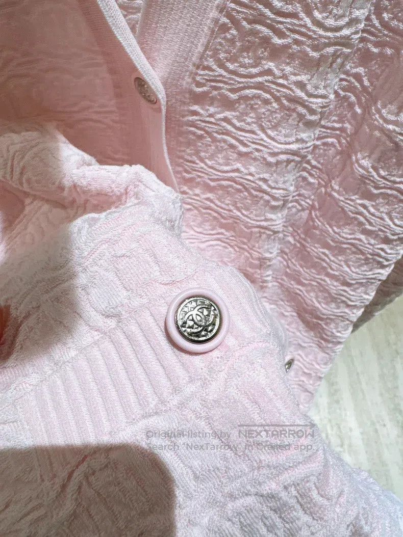 Chanel Chanel Pink full logo three-dimensional relief knitted car Size XS / US 0-2 / IT 36-38 - 2 Thumbnail