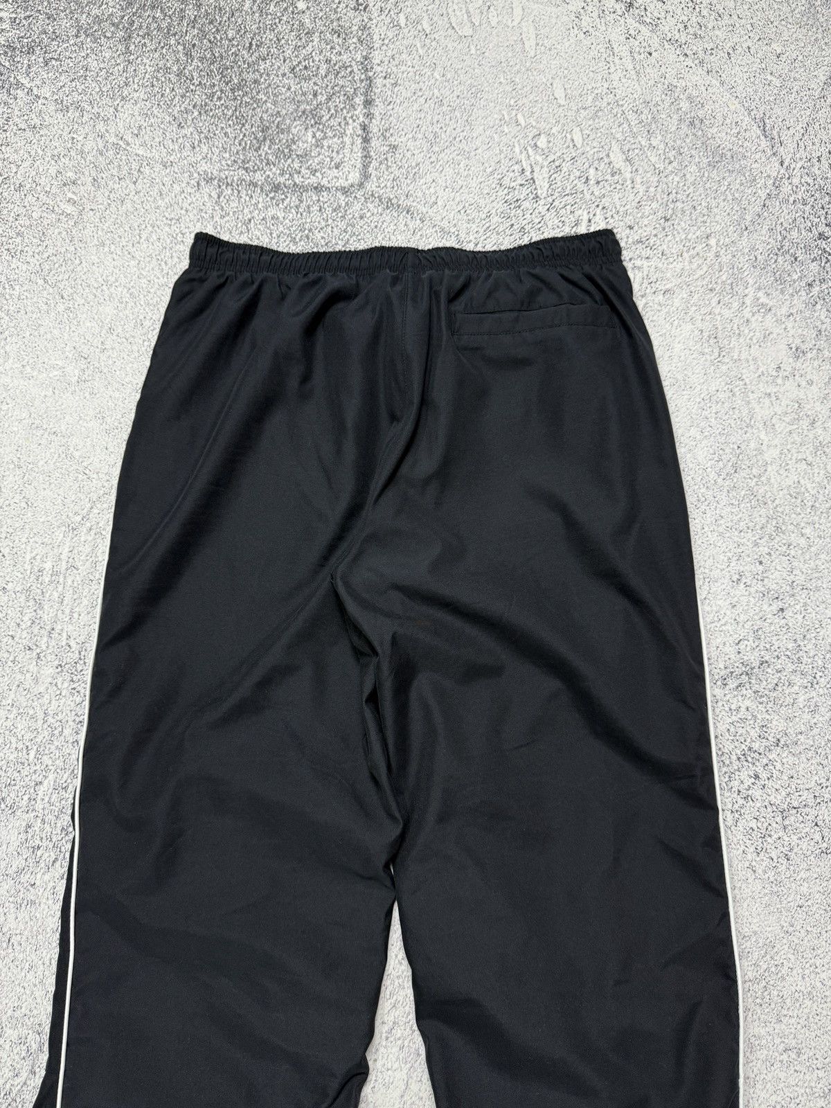 Nike OOs Nike Vintage Nylon Baggy Swoosh Parachute Track Pants Size US 32 / EU 48 - 12 Thumbnail