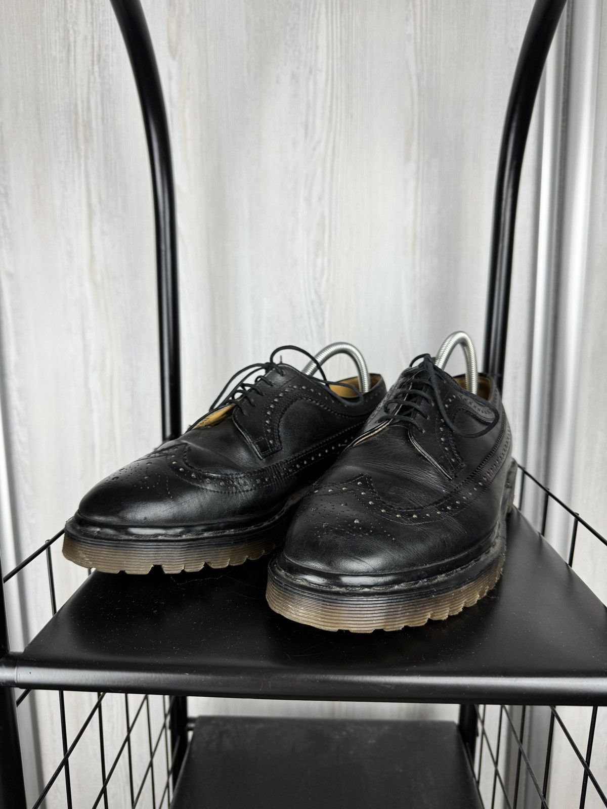 Dr. Martens Dr. Martens Leather Brogue Wingtip Oxfords England shoes Size US 10 / EU 43 - 7 Thumbnail