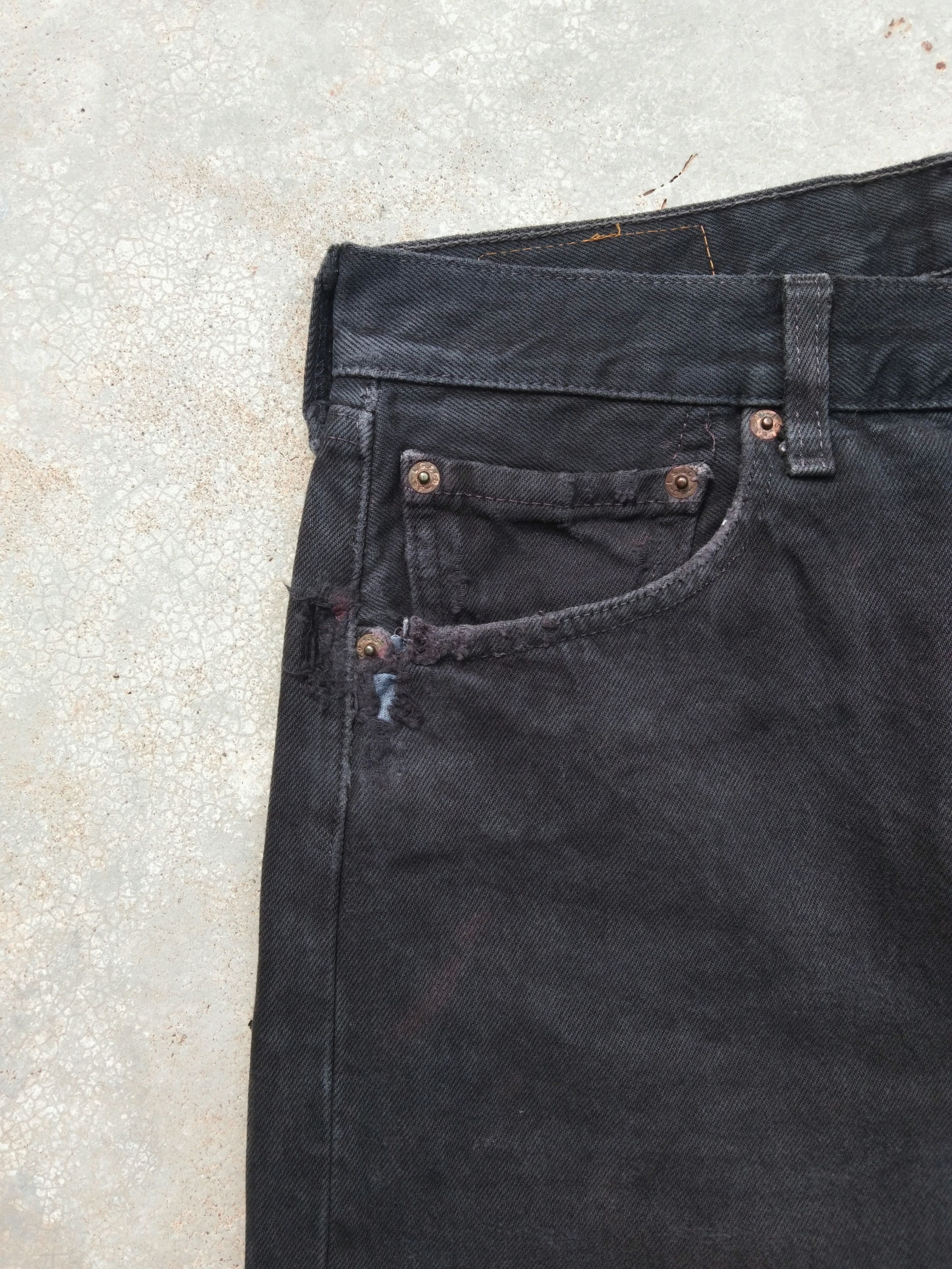 Levi's Vintage Levis 501 Made In USA Distressed Jeans 31x32 Size US 31 - 11 Thumbnail