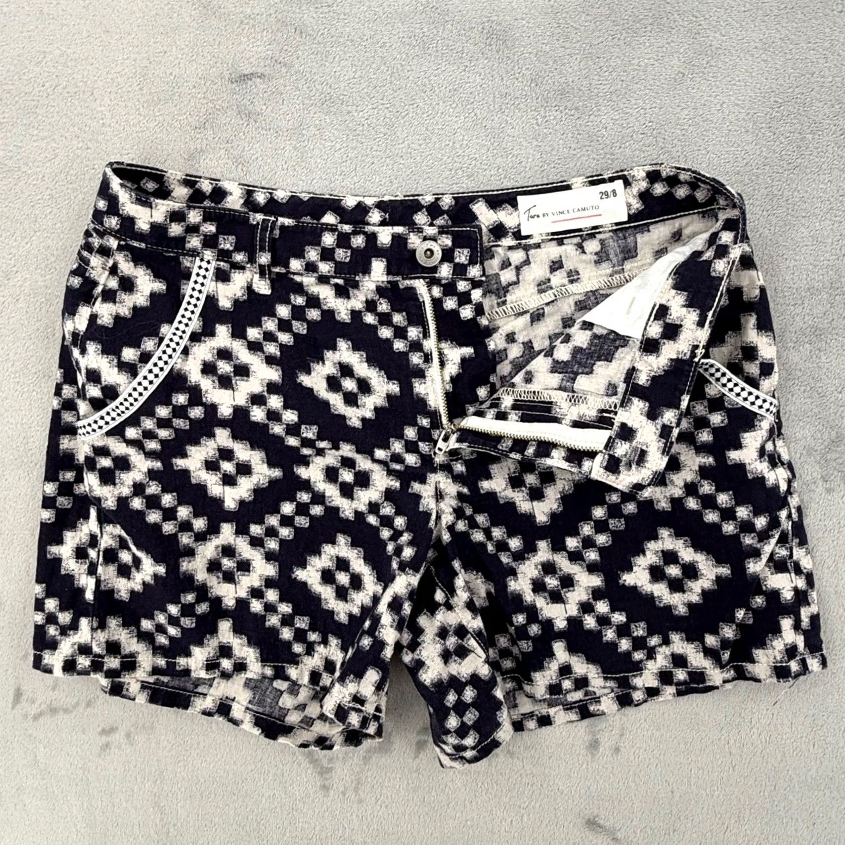 Vince Camuto Keywords: Uses the most relevant ("Two by Vince Camuto," "Navy White Ikat Linen Blend," "Summer Shorts") Size 24" / US 00 / IT 34 - 4 Thumbnail