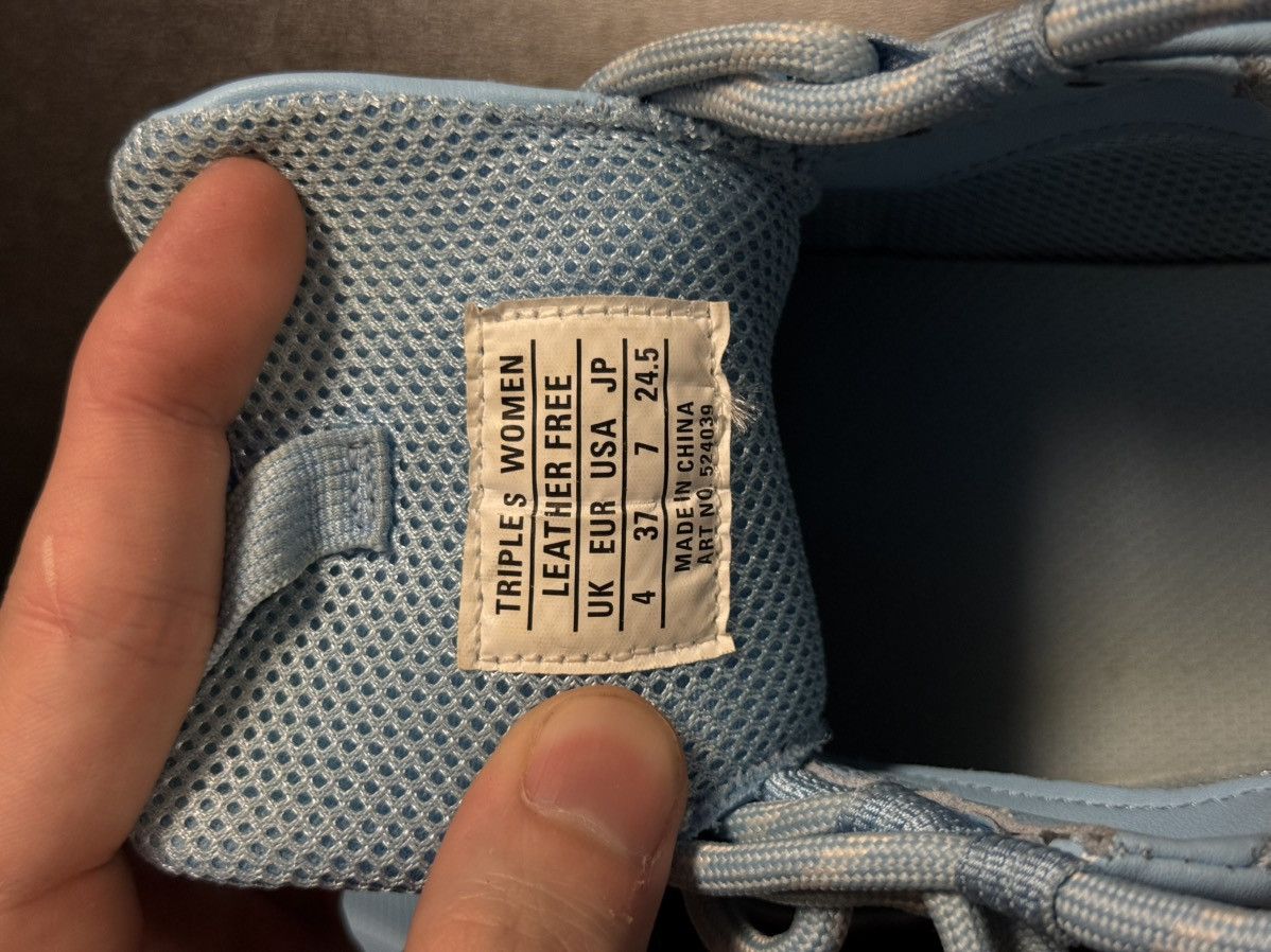 Balenciaga Balenciaga Tripple S Blue Size 37EU/7US Clean Condition 🧼 Size US 7 / IT 37 - 14 Thumbnail