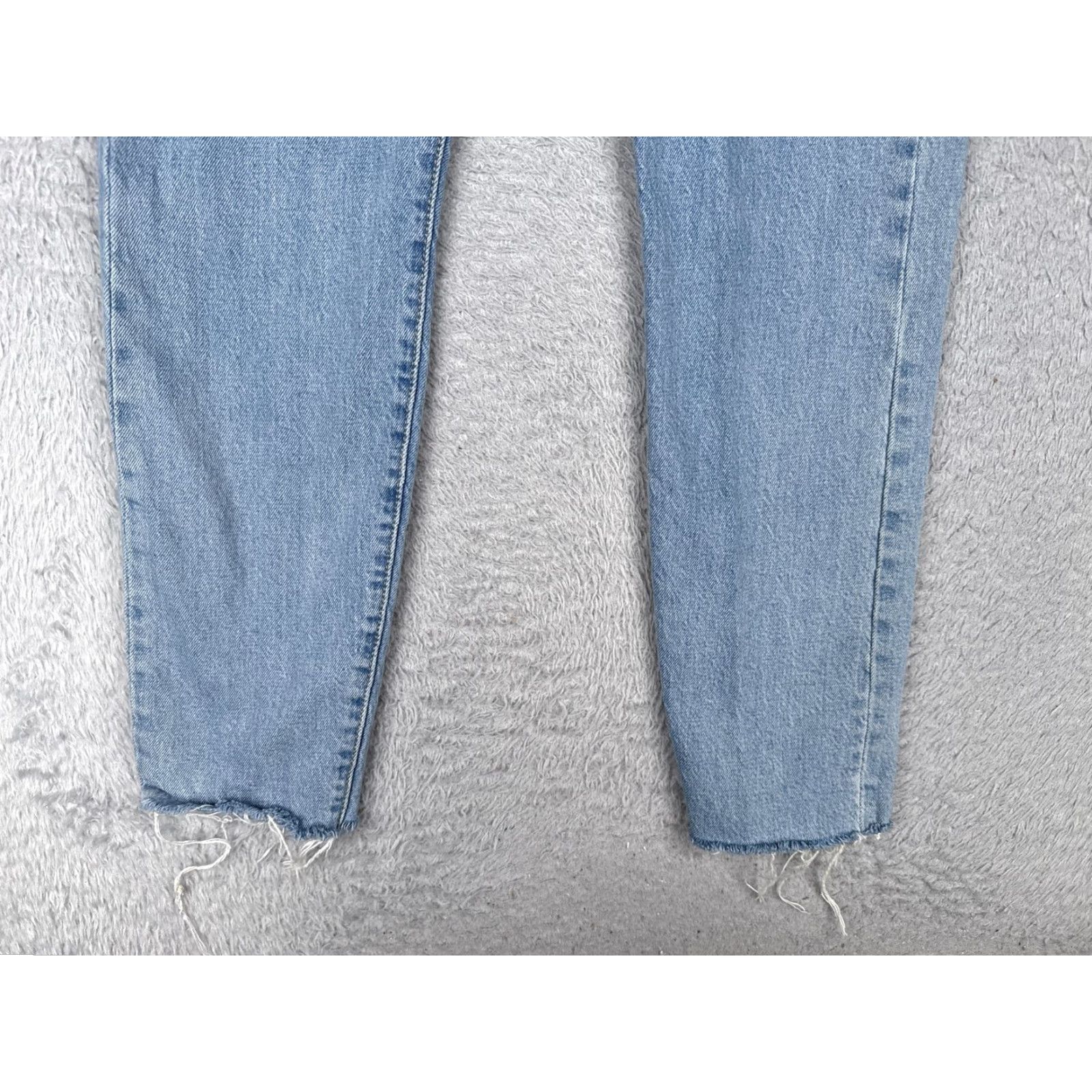 Levi's Levis Jeans Womens 25 Blue Premium Wedgie Light High Rise Button Fly Denim Size 42" / US 20 - 3 Thumbnail