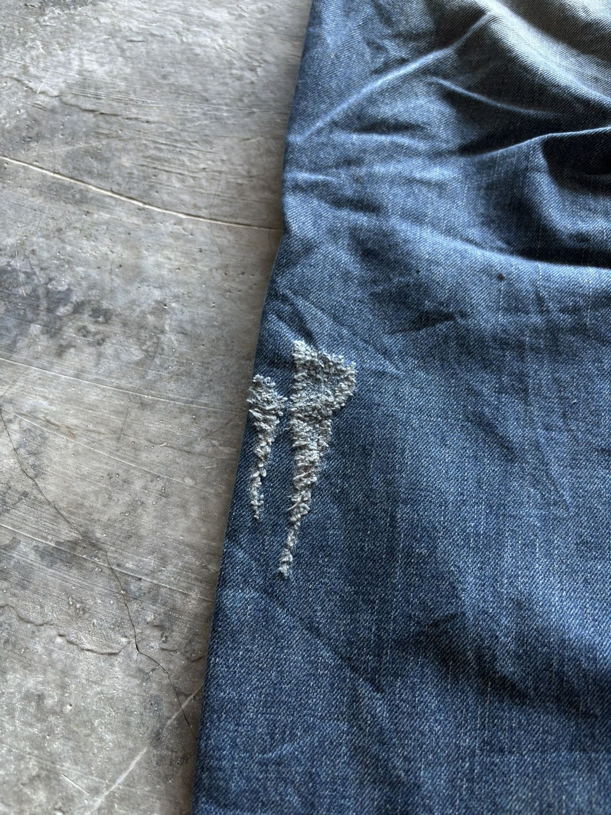 Dolce & Gabbana DOLCE & GABBANA distressed slim fit style Size US 35 - 14 Thumbnail